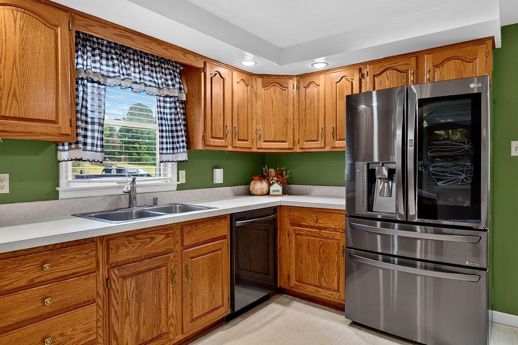 17 KILLDEER LN, STUARTS DRAFT, Virginia 24477, 3 Bedrooms Bedrooms, ,2 BathroomsBathrooms,Residential,17 KILLDEER LN,681983 MLS # 681983