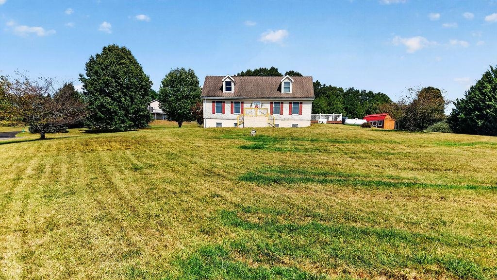 17 KILLDEER LN, STUARTS DRAFT, Virginia 24477, 3 Bedrooms Bedrooms, ,2 BathroomsBathrooms,Residential,17 KILLDEER LN,681983 MLS # 681983