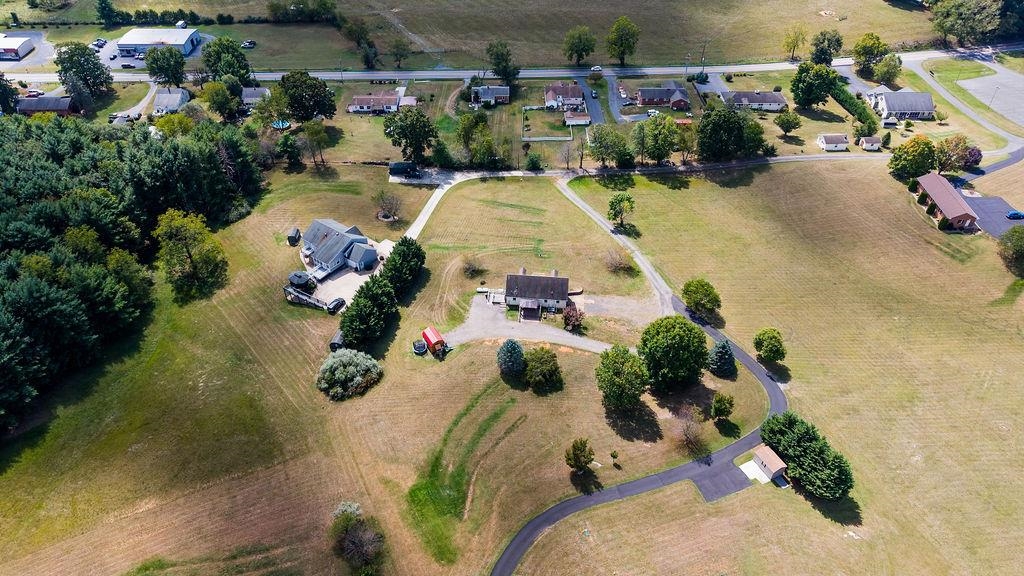 17 KILLDEER LN, STUARTS DRAFT, Virginia 24477, 3 Bedrooms Bedrooms, ,2 BathroomsBathrooms,Residential,17 KILLDEER LN,681983 MLS # 681983