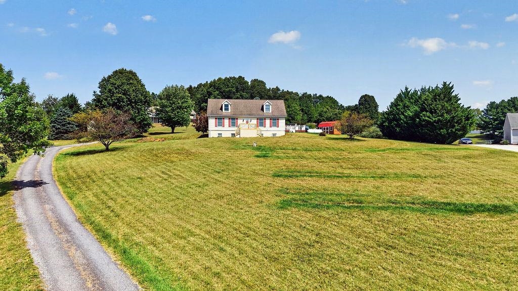 17 KILLDEER LN, STUARTS DRAFT, Virginia 24477, 3 Bedrooms Bedrooms, ,2 BathroomsBathrooms,Residential,17 KILLDEER LN,681983 MLS # 681983