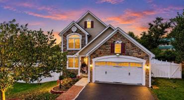 33 FOXCREST RIDGE, STAUNTON, Virginia 24401, 4 Bedrooms Bedrooms, ,3 BathroomsBathrooms,Residential,33 FOXCREST RIDGE,681984 MLS # 681984