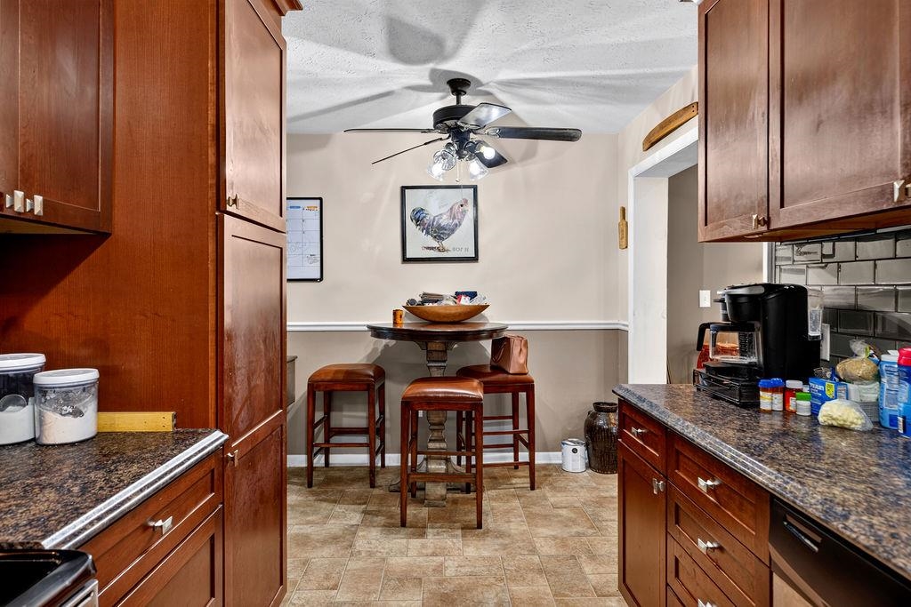 604 HILLTOP DR, STAUNTON, Virginia 24401, 3 Bedrooms Bedrooms, ,2 BathroomsBathrooms,Residential,604 HILLTOP DR,681986 MLS # 681986