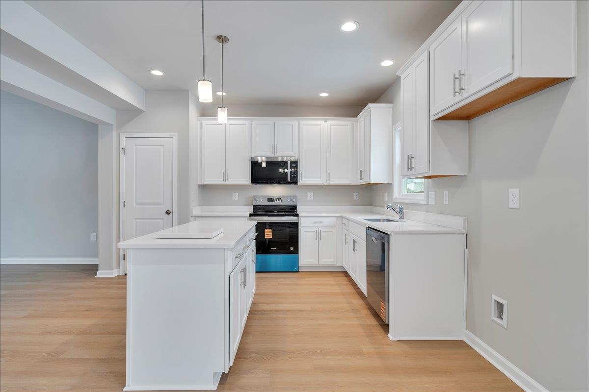 208 WEXFORD ST, STAUNTON, Virginia 24401, 4 Bedrooms Bedrooms, ,2 BathroomsBathrooms,Residential,208 WEXFORD ST,671325 MLS # 671325 208 WEXFORD ST, STAUNTON, Virginia 24401, 4 Bedrooms Bedrooms, ,2 BathroomsBathrooms,Residential,208 WEXFORD ST,671325 MLS # 671325