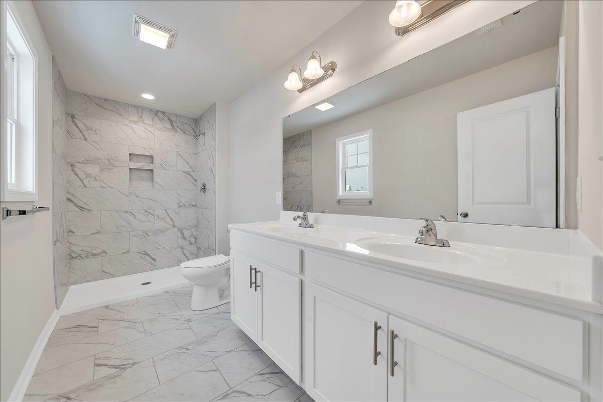 208 WEXFORD ST, STAUNTON, Virginia 24401, 4 Bedrooms Bedrooms, ,2 BathroomsBathrooms,Residential,208 WEXFORD ST,671325 MLS # 671325 208 WEXFORD ST, STAUNTON, Virginia 24401, 4 Bedrooms Bedrooms, ,2 BathroomsBathrooms,Residential,208 WEXFORD ST,671325 MLS # 671325