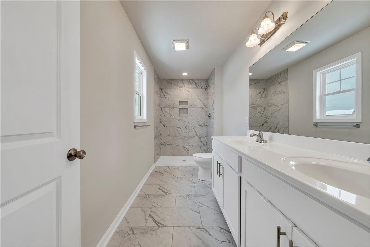208 WEXFORD ST, STAUNTON, Virginia 24401, 4 Bedrooms Bedrooms, ,2 BathroomsBathrooms,Residential,208 WEXFORD ST,671325 MLS # 671325 208 WEXFORD ST, STAUNTON, Virginia 24401, 4 Bedrooms Bedrooms, ,2 BathroomsBathrooms,Residential,208 WEXFORD ST,671325 MLS # 671325