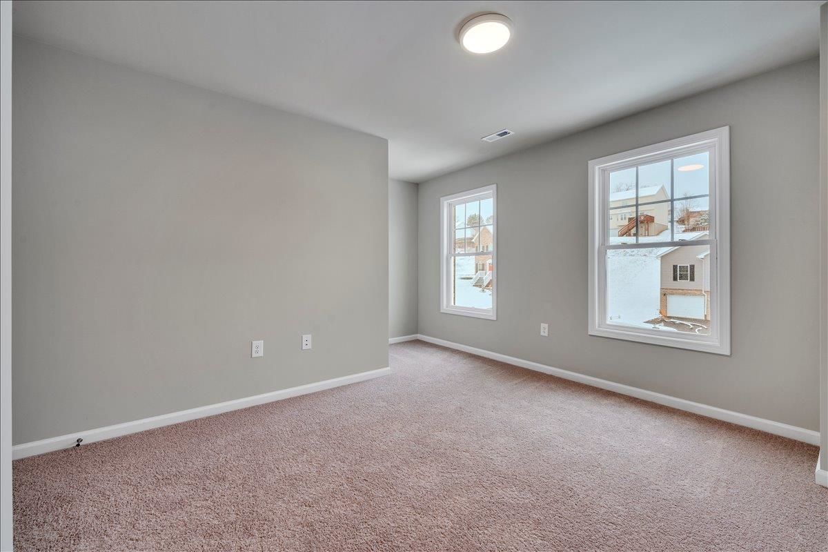 208 WEXFORD ST, STAUNTON, Virginia 24401, 4 Bedrooms Bedrooms, ,2 BathroomsBathrooms,Residential,208 WEXFORD ST,671325 MLS # 671325 208 WEXFORD ST, STAUNTON, Virginia 24401, 4 Bedrooms Bedrooms, ,2 BathroomsBathrooms,Residential,208 WEXFORD ST,671325 MLS # 671325