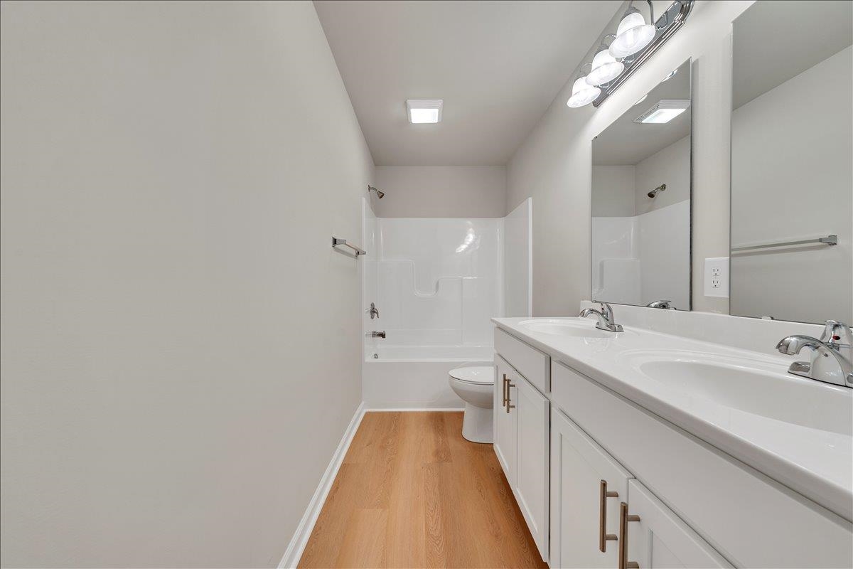 208 WEXFORD ST, STAUNTON, Virginia 24401, 4 Bedrooms Bedrooms, ,2 BathroomsBathrooms,Residential,208 WEXFORD ST,671325 MLS # 671325 208 WEXFORD ST, STAUNTON, Virginia 24401, 4 Bedrooms Bedrooms, ,2 BathroomsBathrooms,Residential,208 WEXFORD ST,671325 MLS # 671325