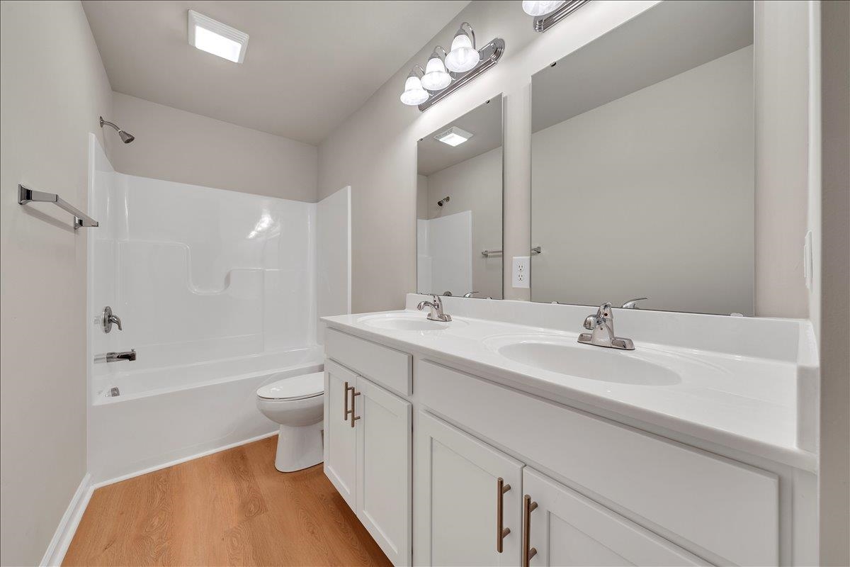 208 WEXFORD ST, STAUNTON, Virginia 24401, 4 Bedrooms Bedrooms, ,2 BathroomsBathrooms,Residential,208 WEXFORD ST,671325 MLS # 671325 208 WEXFORD ST, STAUNTON, Virginia 24401, 4 Bedrooms Bedrooms, ,2 BathroomsBathrooms,Residential,208 WEXFORD ST,671325 MLS # 671325