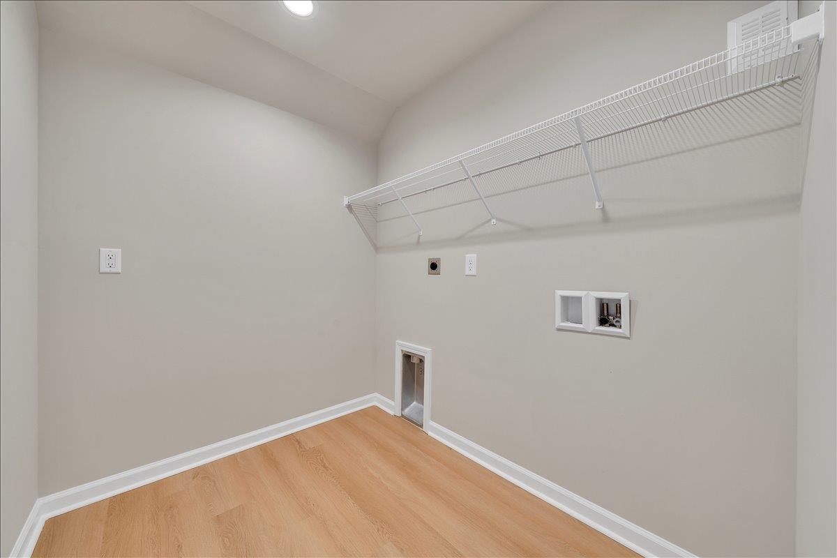 208 WEXFORD ST, STAUNTON, Virginia 24401, 4 Bedrooms Bedrooms, ,2 BathroomsBathrooms,Residential,208 WEXFORD ST,671325 MLS # 671325 208 WEXFORD ST, STAUNTON, Virginia 24401, 4 Bedrooms Bedrooms, ,2 BathroomsBathrooms,Residential,208 WEXFORD ST,671325 MLS # 671325