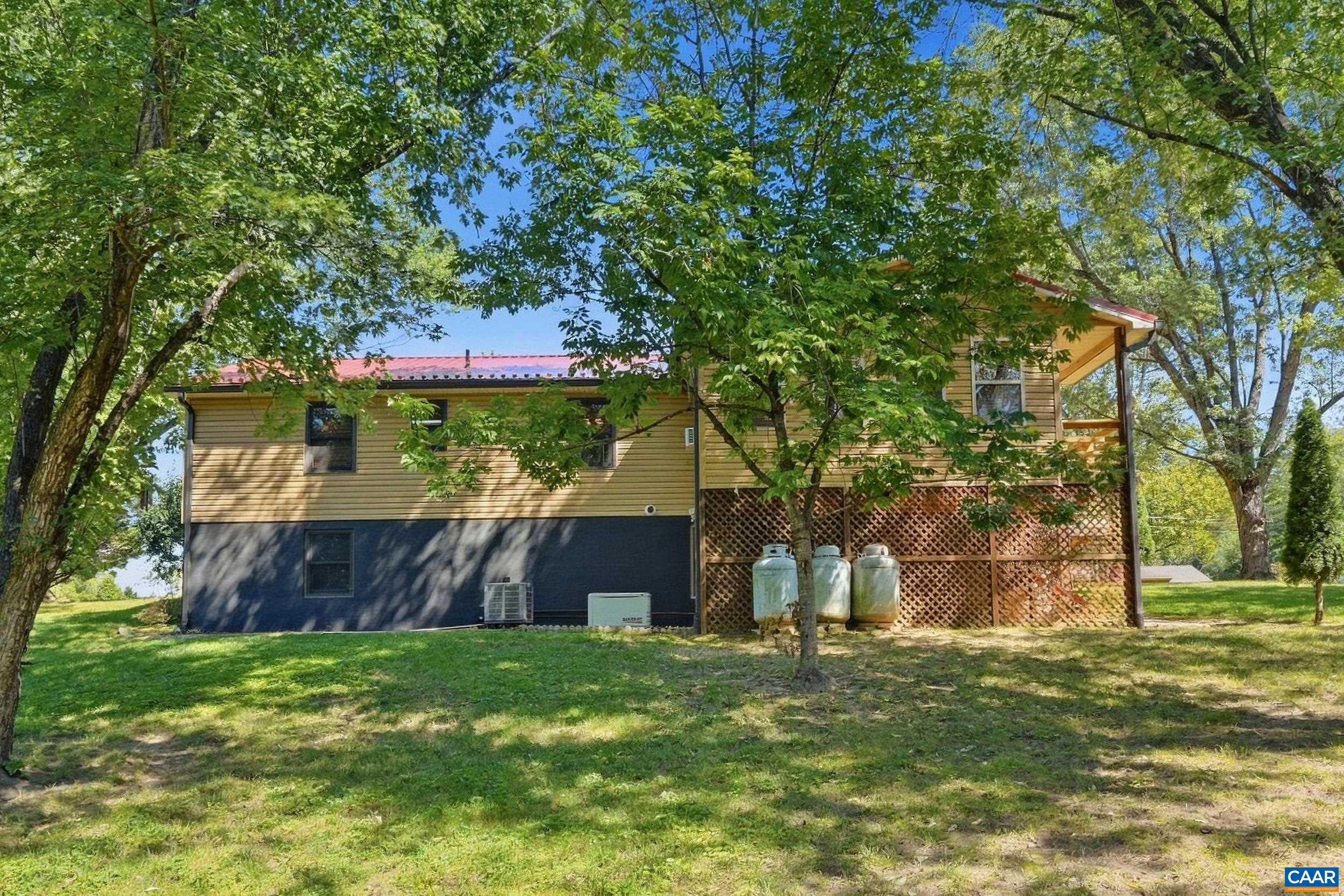 110 PATRICK HENRY DR, LOUISA, Virginia 23093, 3 Bedrooms Bedrooms, ,3 BathroomsBathrooms,Residential,110 PATRICK HENRY DR,681990 MLS # 681990 110 PATRICK HENRY DR, LOUISA, Virginia 23093, 3 Bedrooms Bedrooms, ,3 BathroomsBathrooms,Residential,110 PATRICK HENRY DR,681990 MLS # 681990