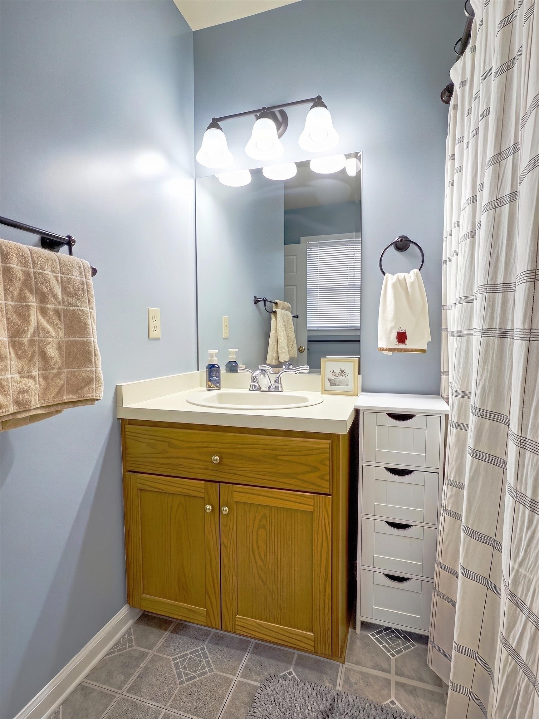 1821 VINSON ST, STAUNTON, Virginia 24401, 3 Bedrooms Bedrooms, ,2 BathroomsBathrooms,Residential,1821 Vinson Street, Staunton, VA 24401,1821 VINSON ST,681991 MLS # 681991