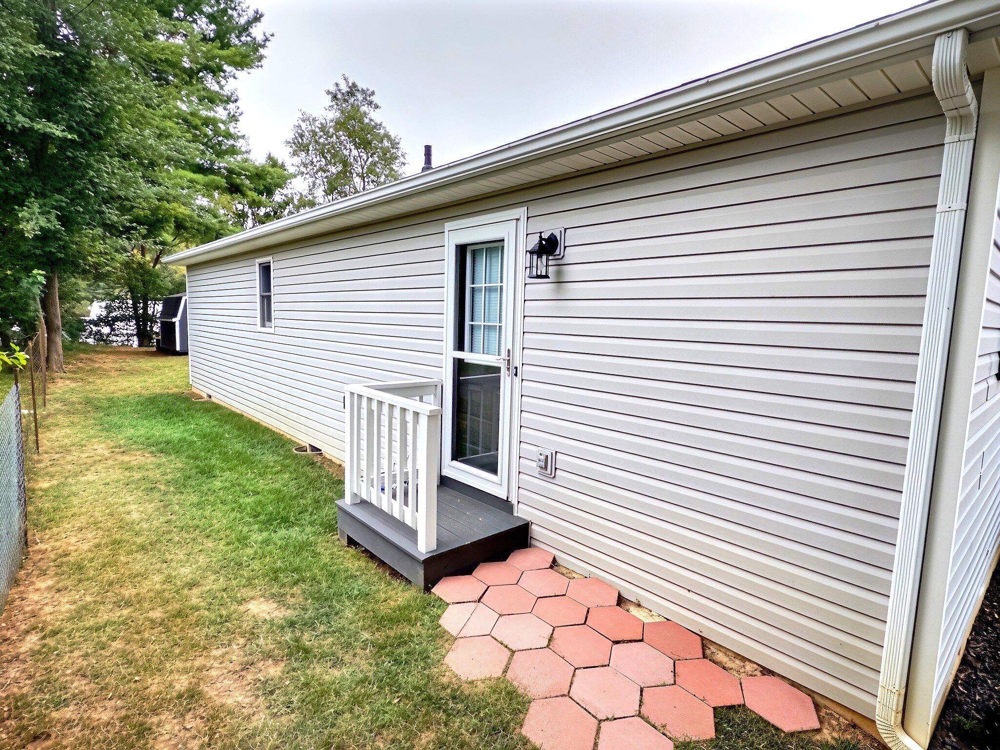 1821 VINSON ST, STAUNTON, Virginia 24401, 3 Bedrooms Bedrooms, ,2 BathroomsBathrooms,Residential,1821 Vinson Street, Staunton, VA 24401,1821 VINSON ST,681991 MLS # 681991