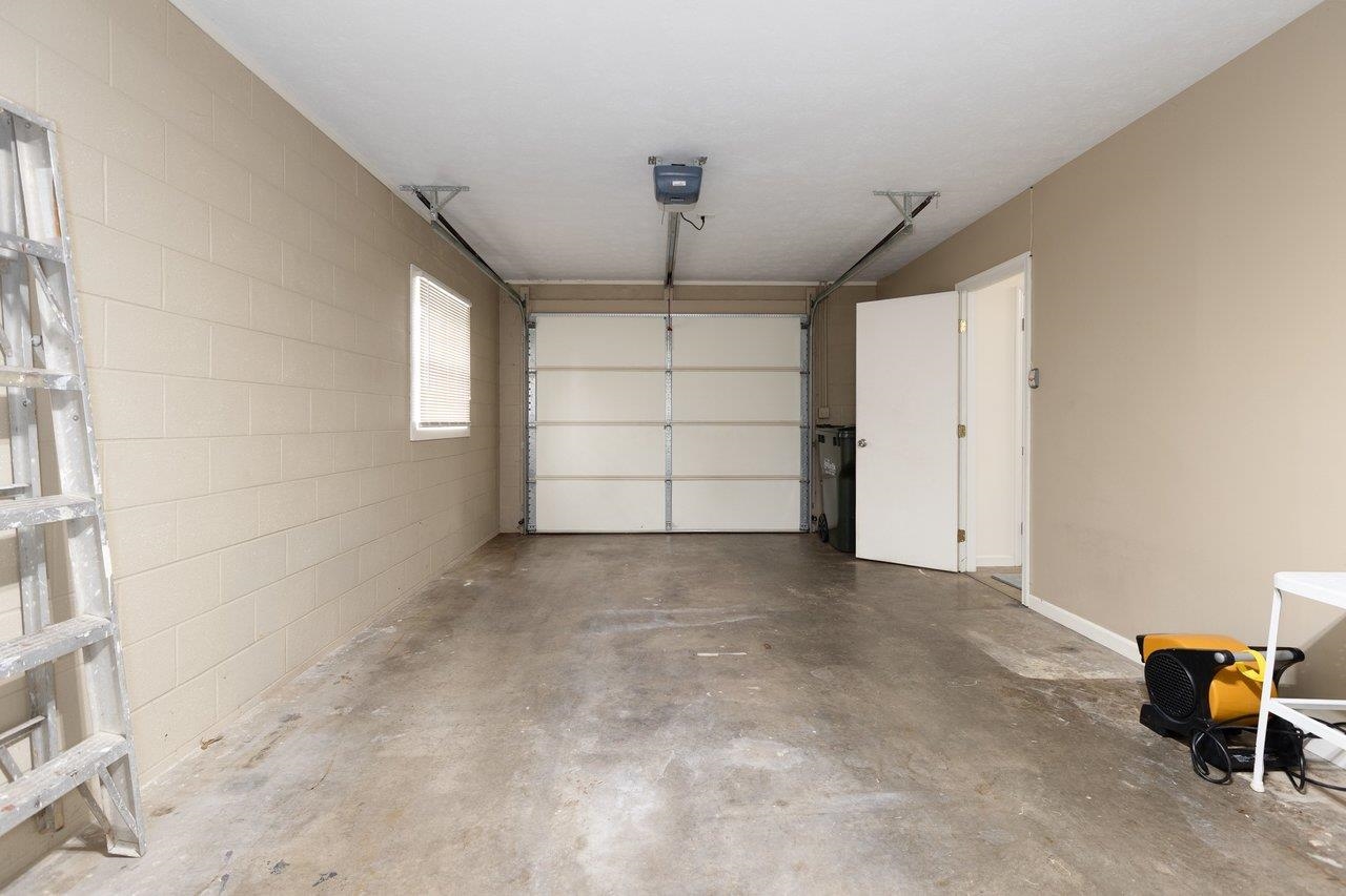 322 ANN ST, STAUNTON, Virginia 24401, 3 Bedrooms Bedrooms, ,1 BathroomBathrooms,Residential,322 ANN ST,681995 MLS # 681995