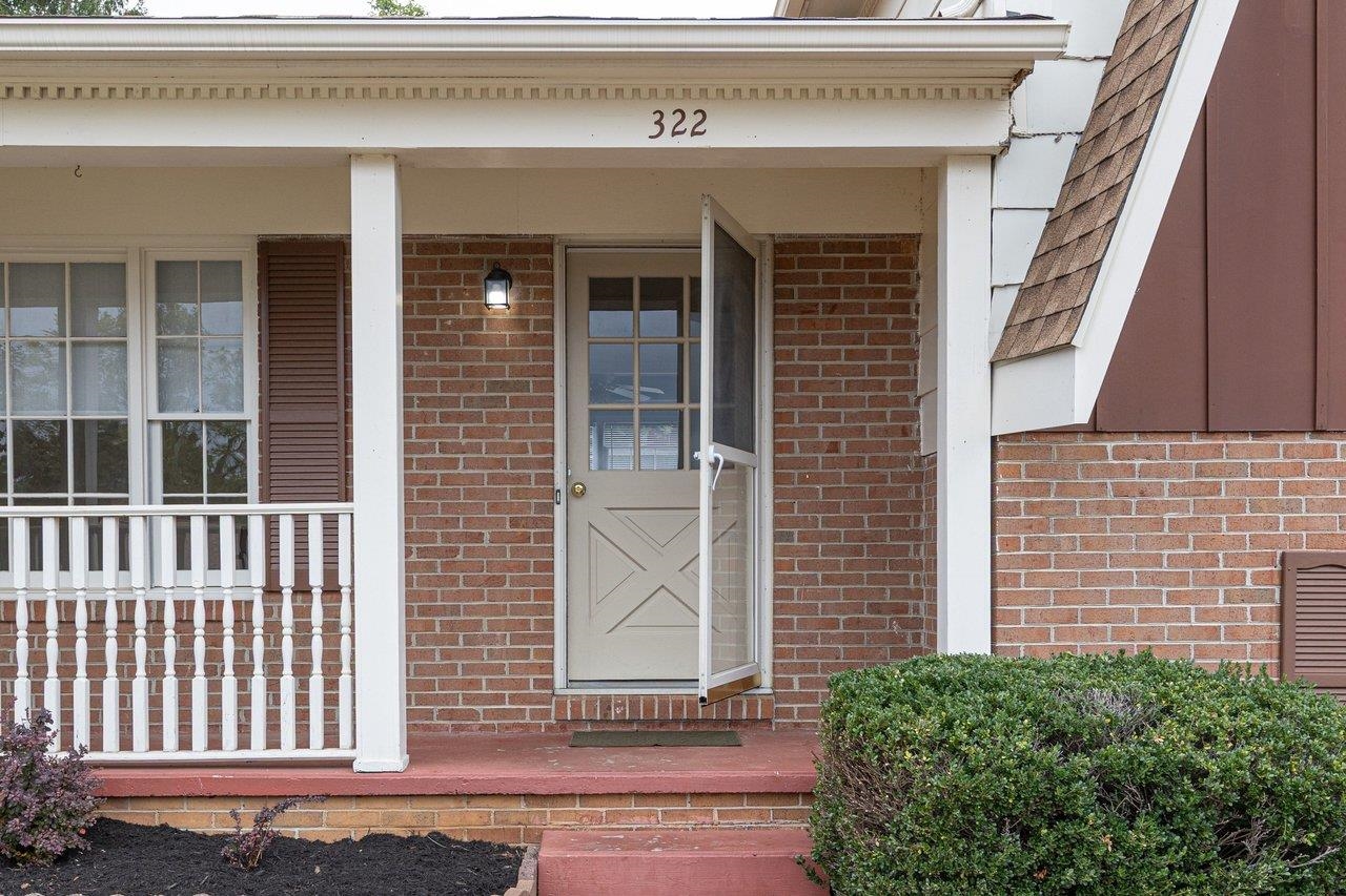 322 ANN ST, STAUNTON, Virginia 24401, 3 Bedrooms Bedrooms, ,1 BathroomBathrooms,Residential,322 ANN ST,681995 MLS # 681995