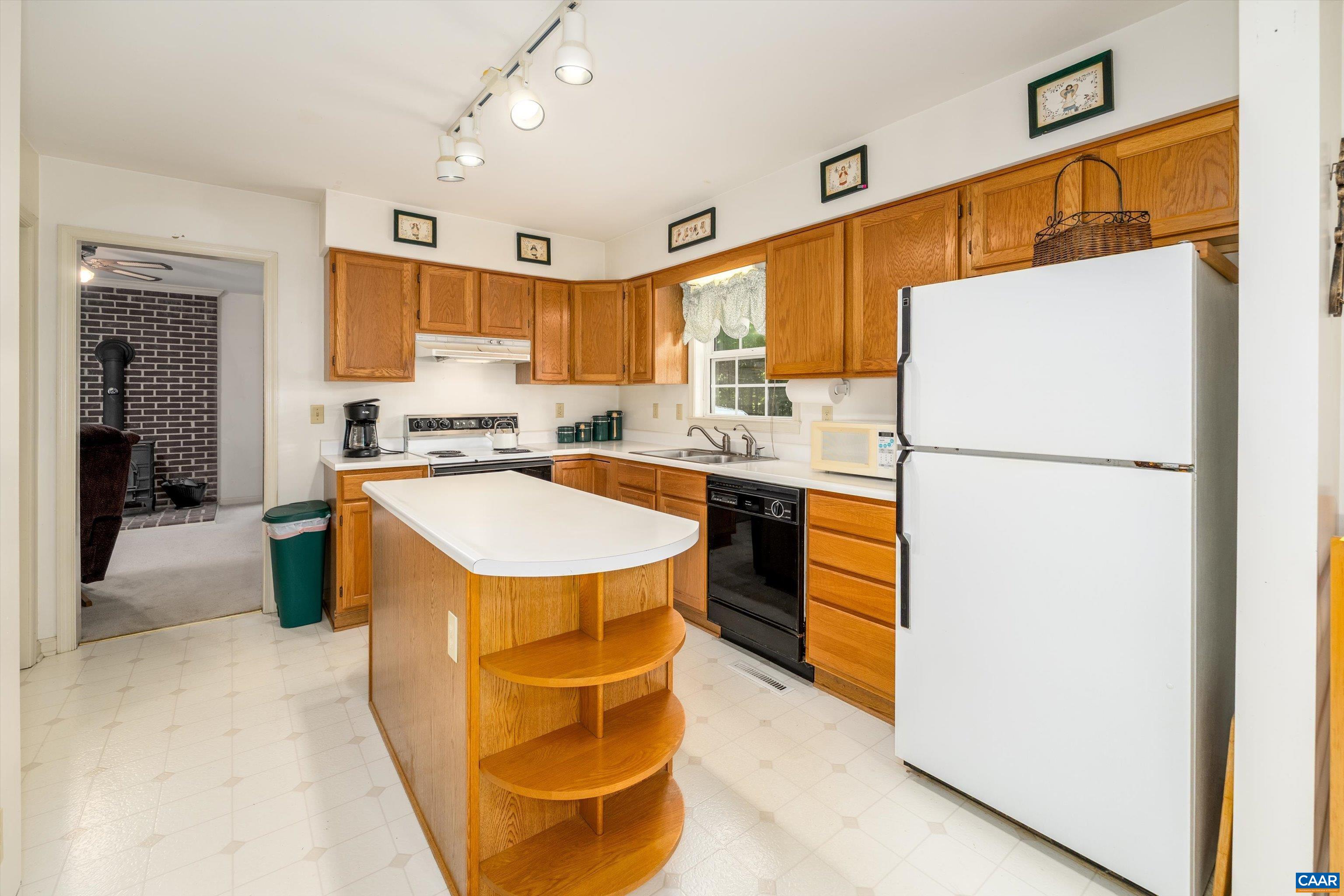 499 OLD RECTORY LN, FORK UNION, Virginia 23055, 4 Bedrooms Bedrooms, ,2 BathroomsBathrooms,Residential,499 OLD RECTORY LN,681998 MLS # 681998 499 OLD RECTORY LN, FORK UNION, Virginia 23055, 4 Bedrooms Bedrooms, ,2 BathroomsBathrooms,Residential,499 OLD RECTORY LN,681998 MLS # 681998