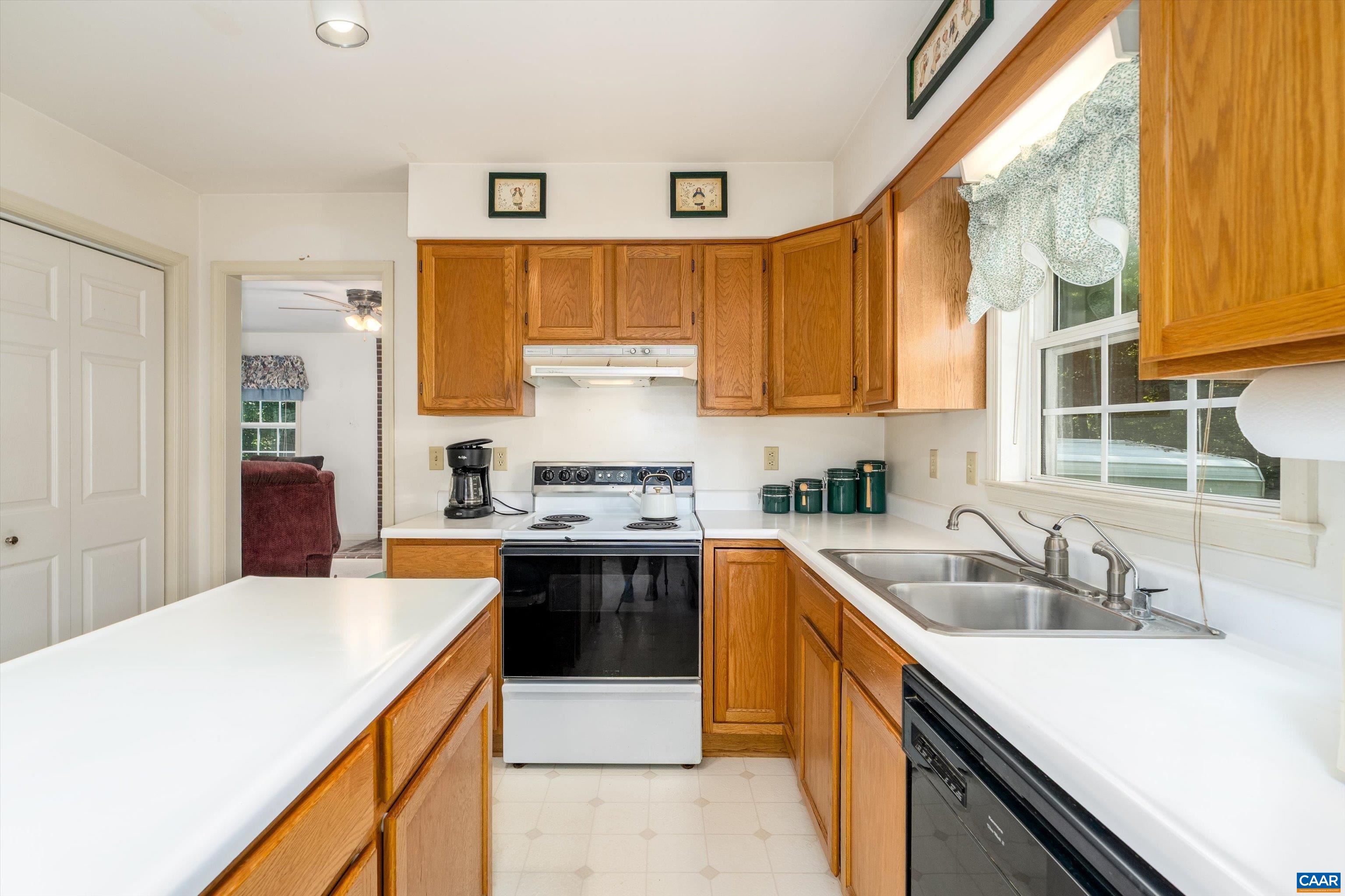 499 OLD RECTORY LN, FORK UNION, Virginia 23055, 4 Bedrooms Bedrooms, ,2 BathroomsBathrooms,Residential,499 OLD RECTORY LN,681998 MLS # 681998 499 OLD RECTORY LN, FORK UNION, Virginia 23055, 4 Bedrooms Bedrooms, ,2 BathroomsBathrooms,Residential,499 OLD RECTORY LN,681998 MLS # 681998