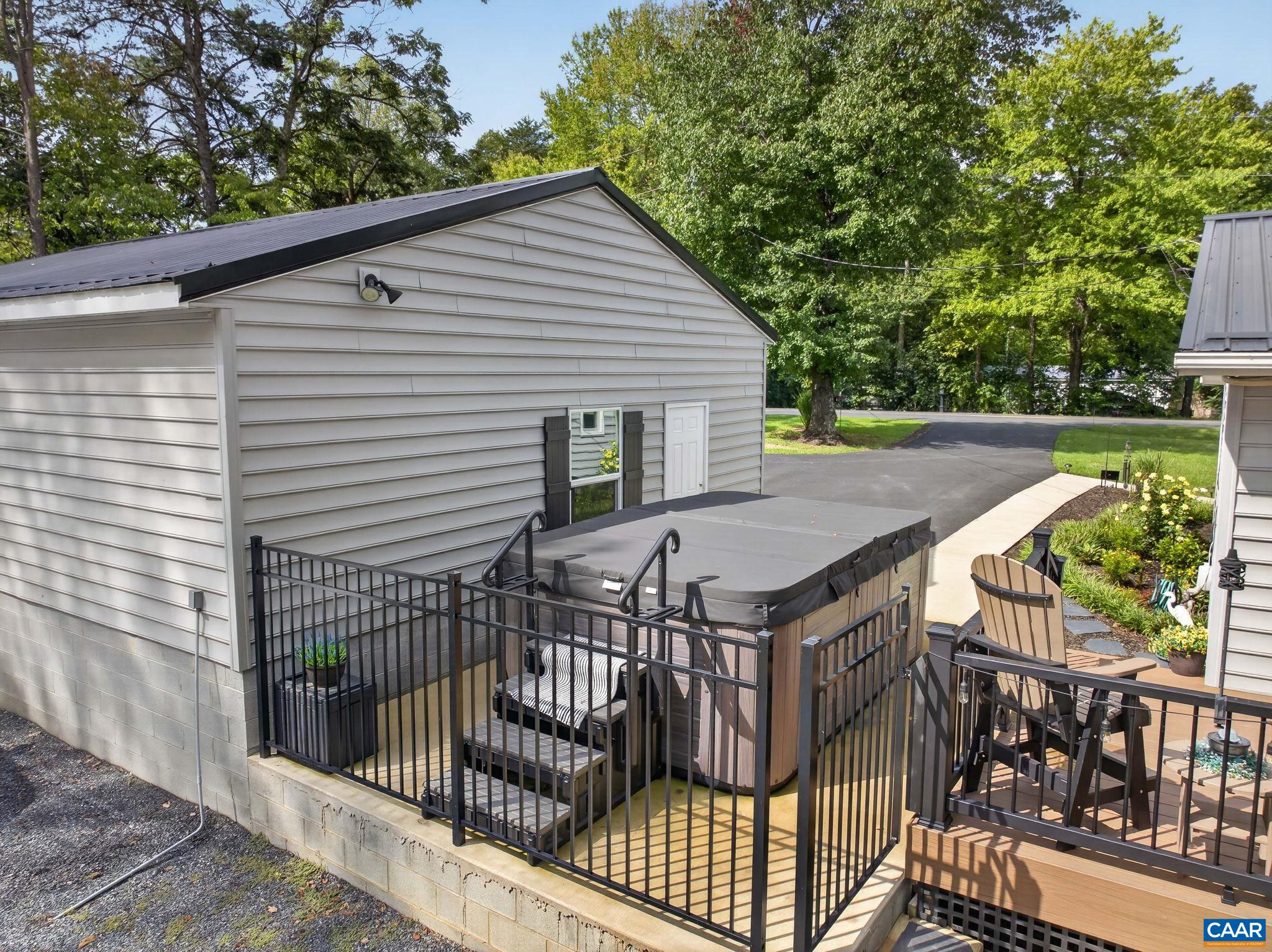 668 HADEN MARTIN RD, PALMYRA, Virginia 22963, 3 Bedrooms Bedrooms, ,1 BathroomBathrooms,Residential,668 HADEN MARTIN RD,682000 MLS # 682000