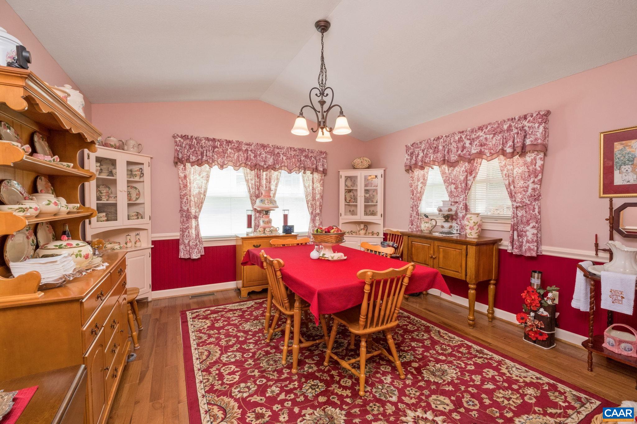 611 A ST, STAUNTON, Virginia 24401, 3 Bedrooms Bedrooms, ,1 BathroomBathrooms,Residential,611 A ST,681407 MLS # 681407