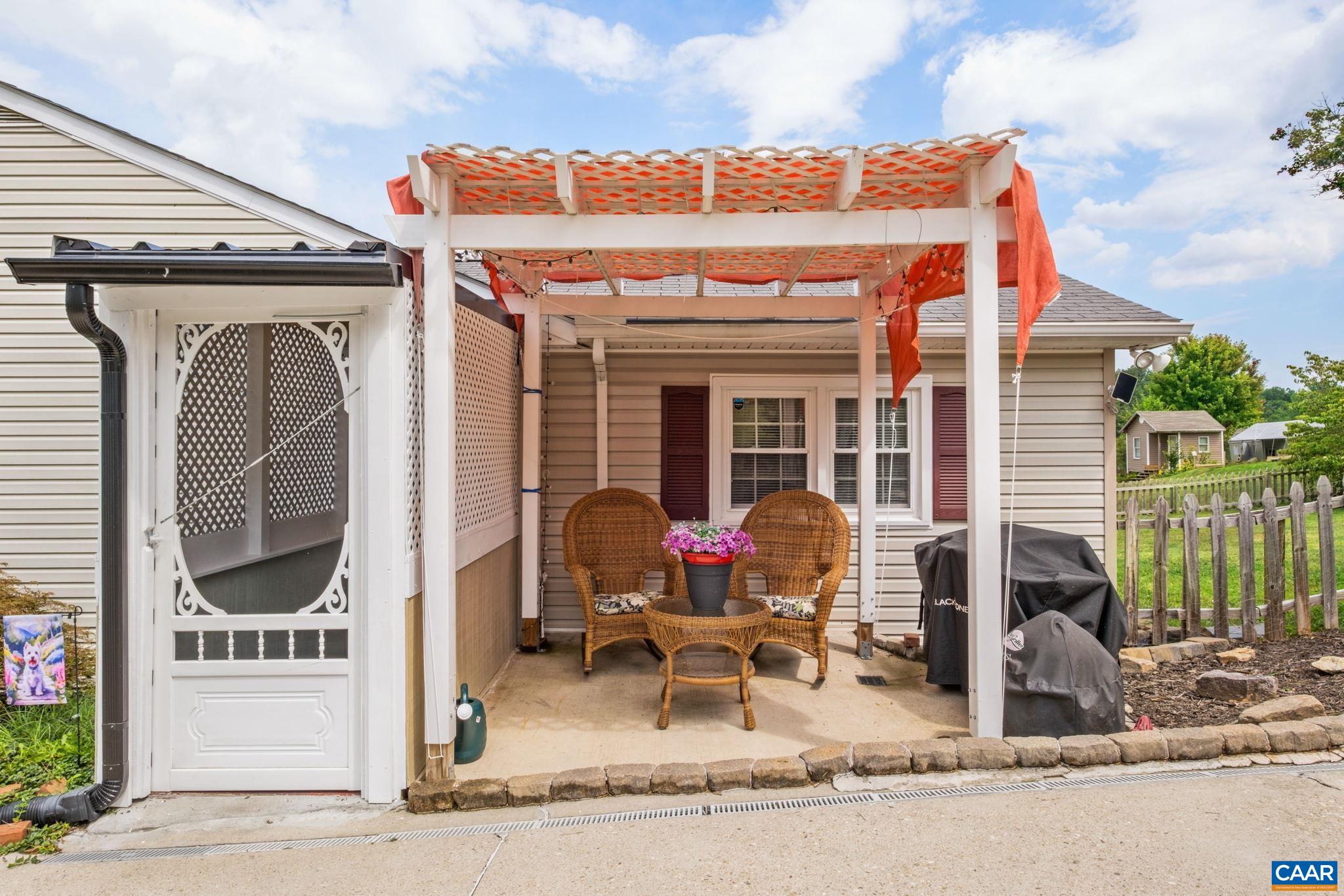 611 A ST, STAUNTON, Virginia 24401, 3 Bedrooms Bedrooms, ,1 BathroomBathrooms,Residential,611 A ST,681407 MLS # 681407