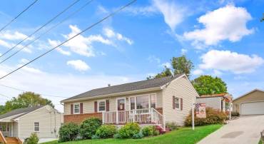 611 A ST, STAUNTON, Virginia 24401, 3 Bedrooms Bedrooms, ,1 BathroomBathrooms,Residential,611 A ST,681407 MLS # 681407