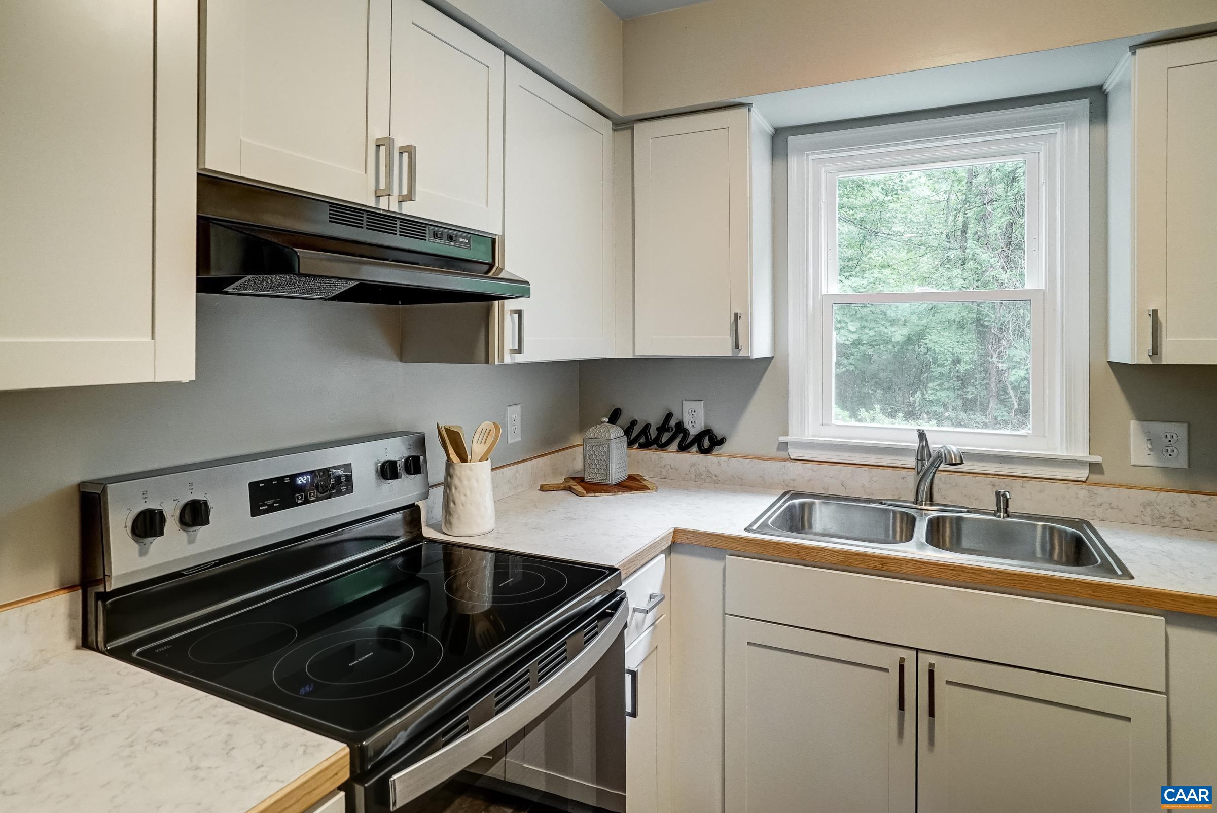 112 WEST DAFFODIL RD, RUCKERSVILLE, Virginia 22968, 3 Bedrooms Bedrooms, ,2 BathroomsBathrooms,Residential,112 WEST DAFFODIL RD,681963 MLS # 681963 112 WEST DAFFODIL RD, RUCKERSVILLE, Virginia 22968, 3 Bedrooms Bedrooms, ,2 BathroomsBathrooms,Residential,112 WEST DAFFODIL RD,681963 MLS # 681963