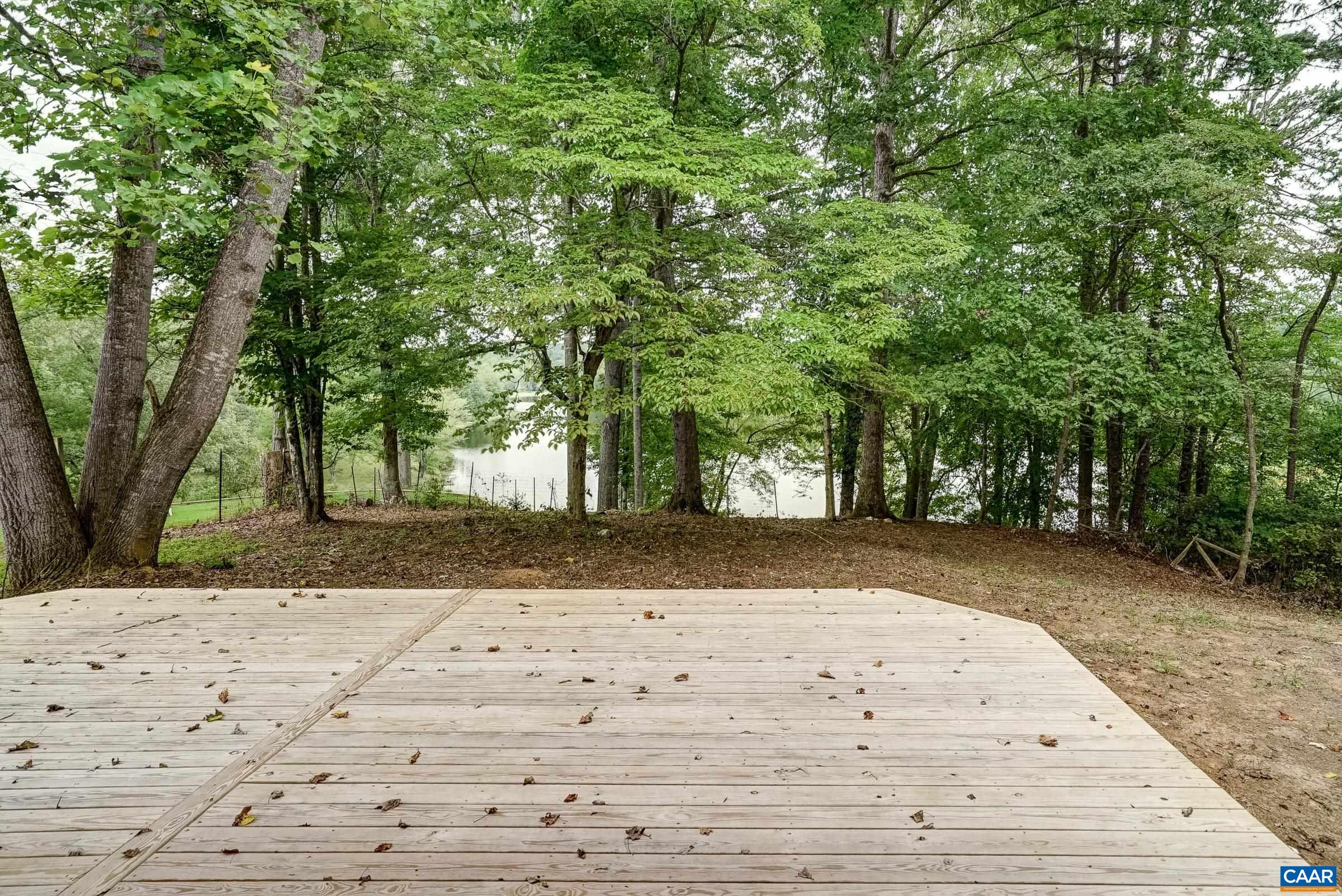 Lakeside deck living! Lakeside deck living!