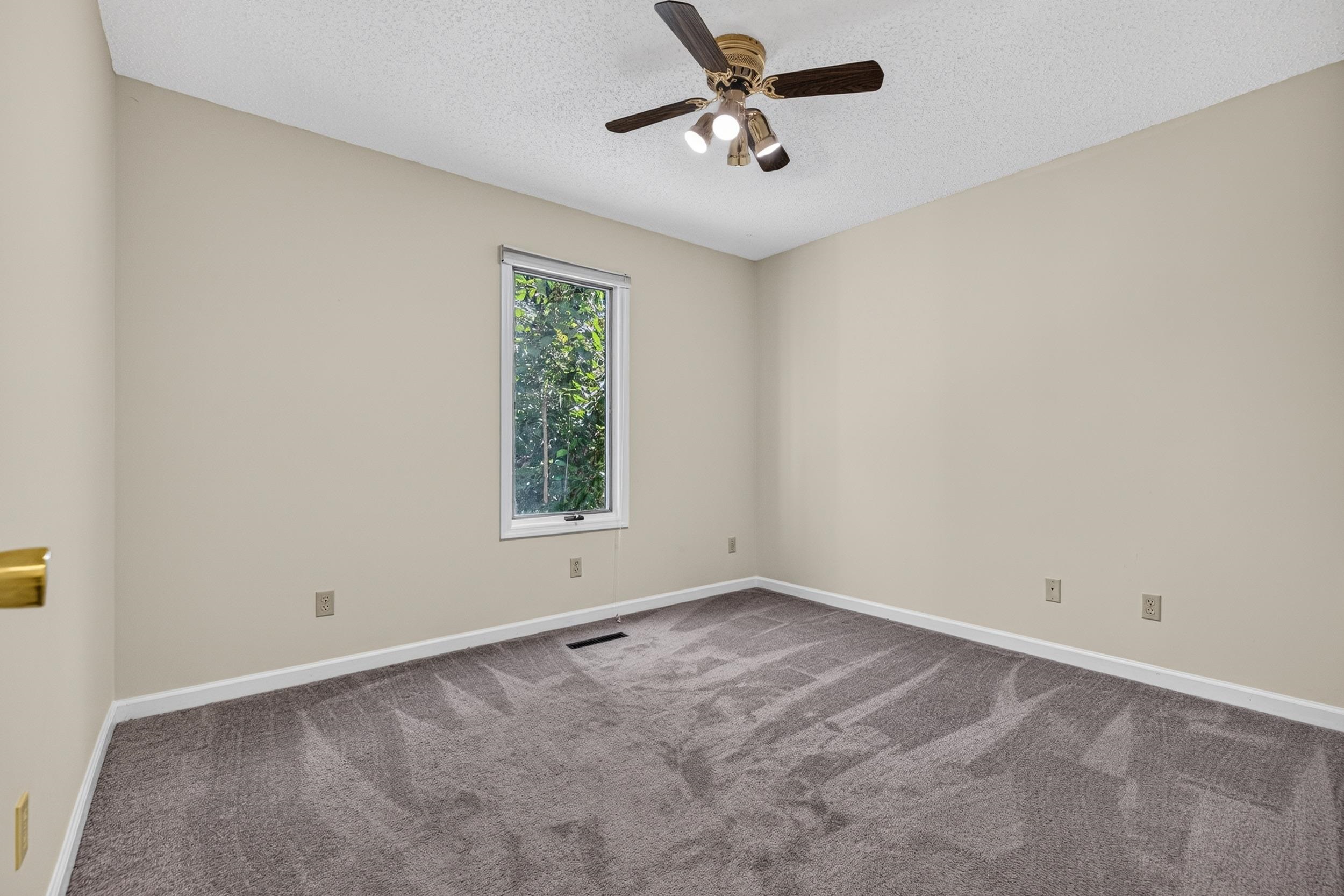 283 JESSAMINE PL, MCGAHEYSVILLE, Virginia 22840, 3 Bedrooms Bedrooms, ,2 BathroomsBathrooms,Residential,283 JESSAMINE PL,682007 MLS # 682007