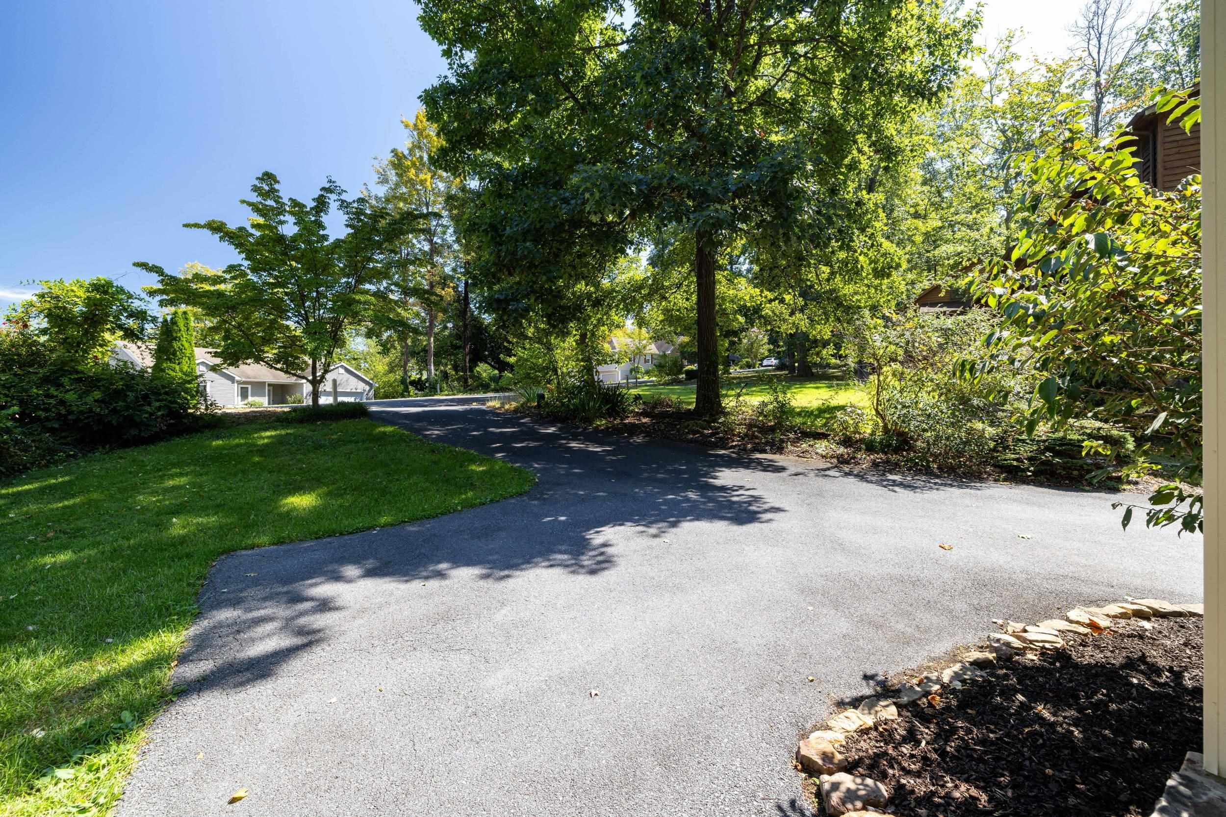 283 JESSAMINE PL, MCGAHEYSVILLE, Virginia 22840, 3 Bedrooms Bedrooms, ,2 BathroomsBathrooms,Residential,283 JESSAMINE PL,682007 MLS # 682007