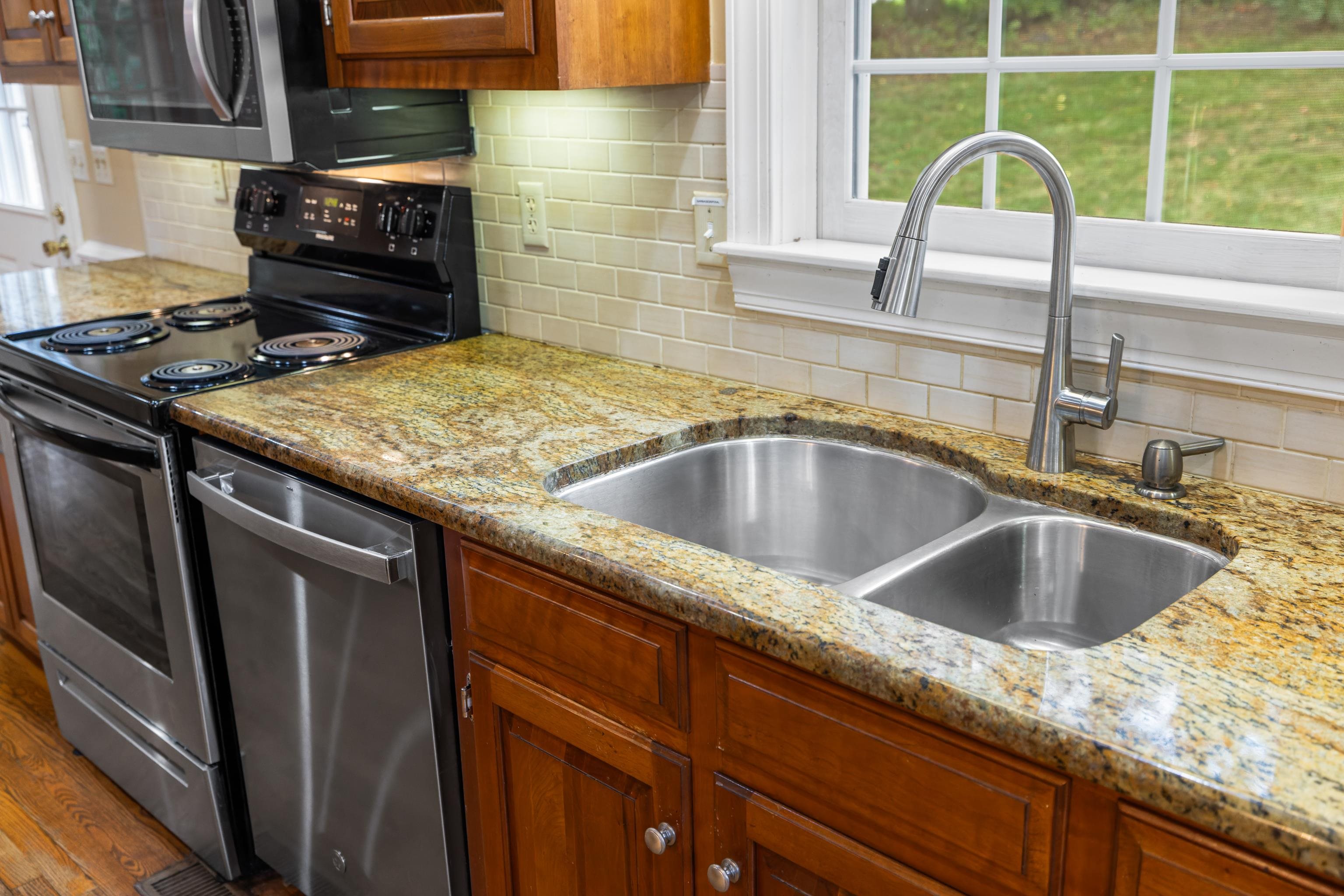 108 RORRER CIR, ROCKINGHAM, Virginia 22801, 4 Bedrooms Bedrooms, ,2 BathroomsBathrooms,Residential,108 RORRER CIR,682012 MLS # 682012