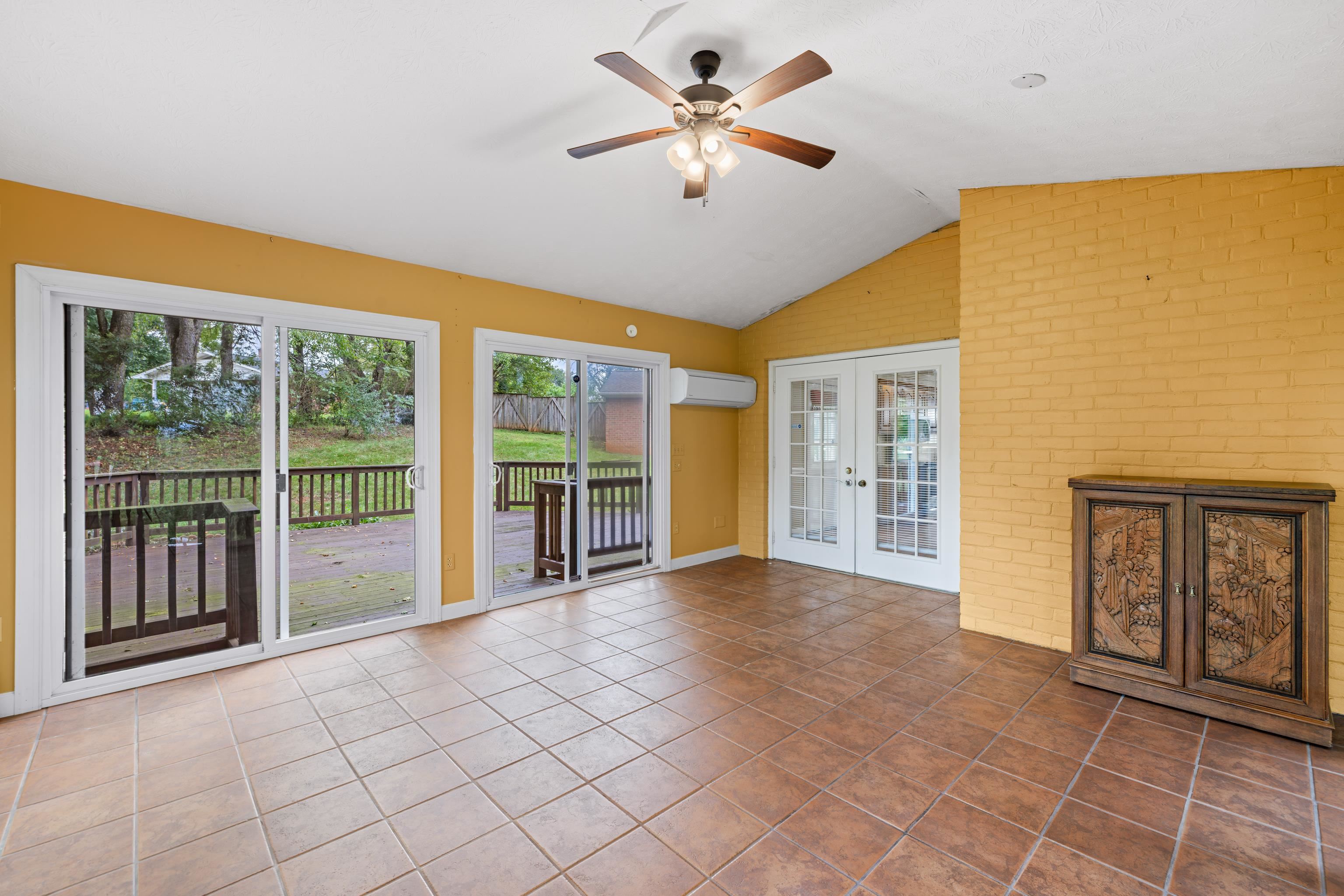 108 RORRER CIR, ROCKINGHAM, Virginia 22801, 4 Bedrooms Bedrooms, ,2 BathroomsBathrooms,Residential,108 RORRER CIR,682012 MLS # 682012