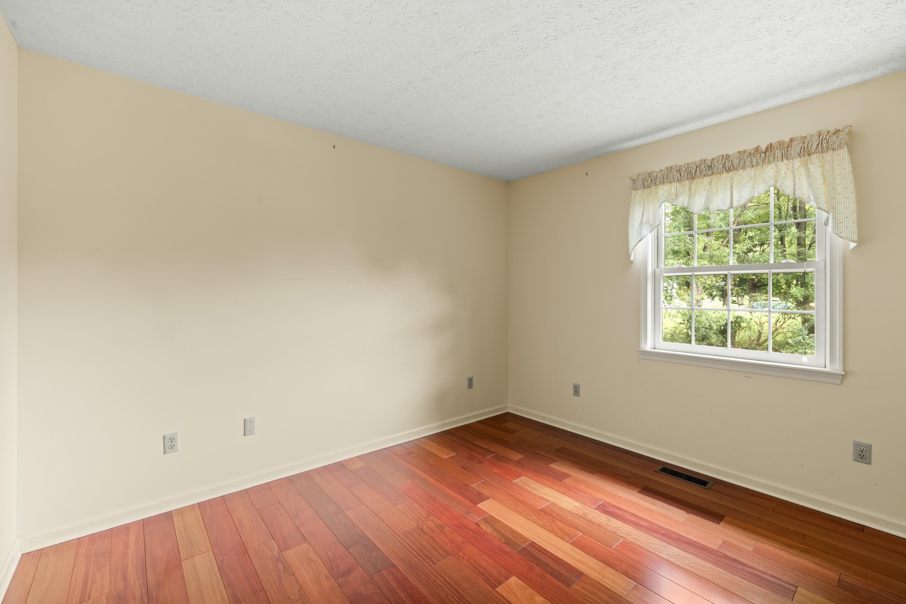 108 RORRER CIR, ROCKINGHAM, Virginia 22801, 4 Bedrooms Bedrooms, ,2 BathroomsBathrooms,Residential,108 RORRER CIR,682012 MLS # 682012
