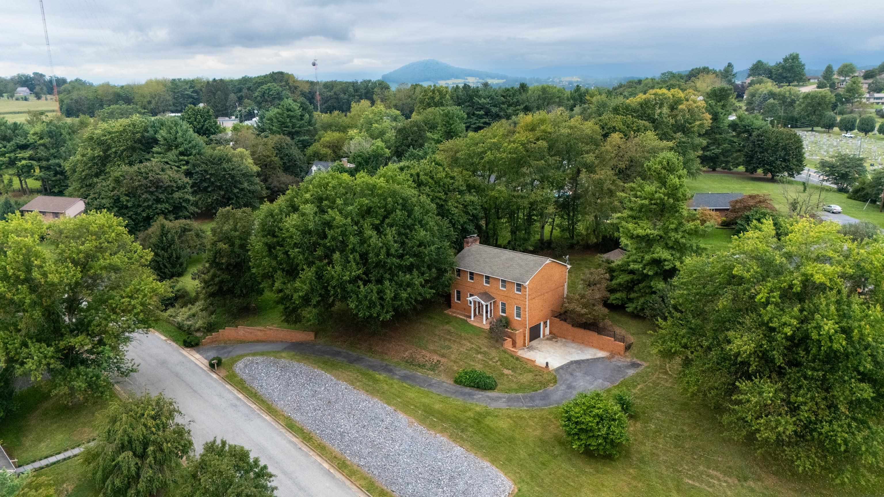 108 RORRER CIR, ROCKINGHAM, Virginia 22801, 4 Bedrooms Bedrooms, ,2 BathroomsBathrooms,Residential,108 RORRER CIR,682012 MLS # 682012