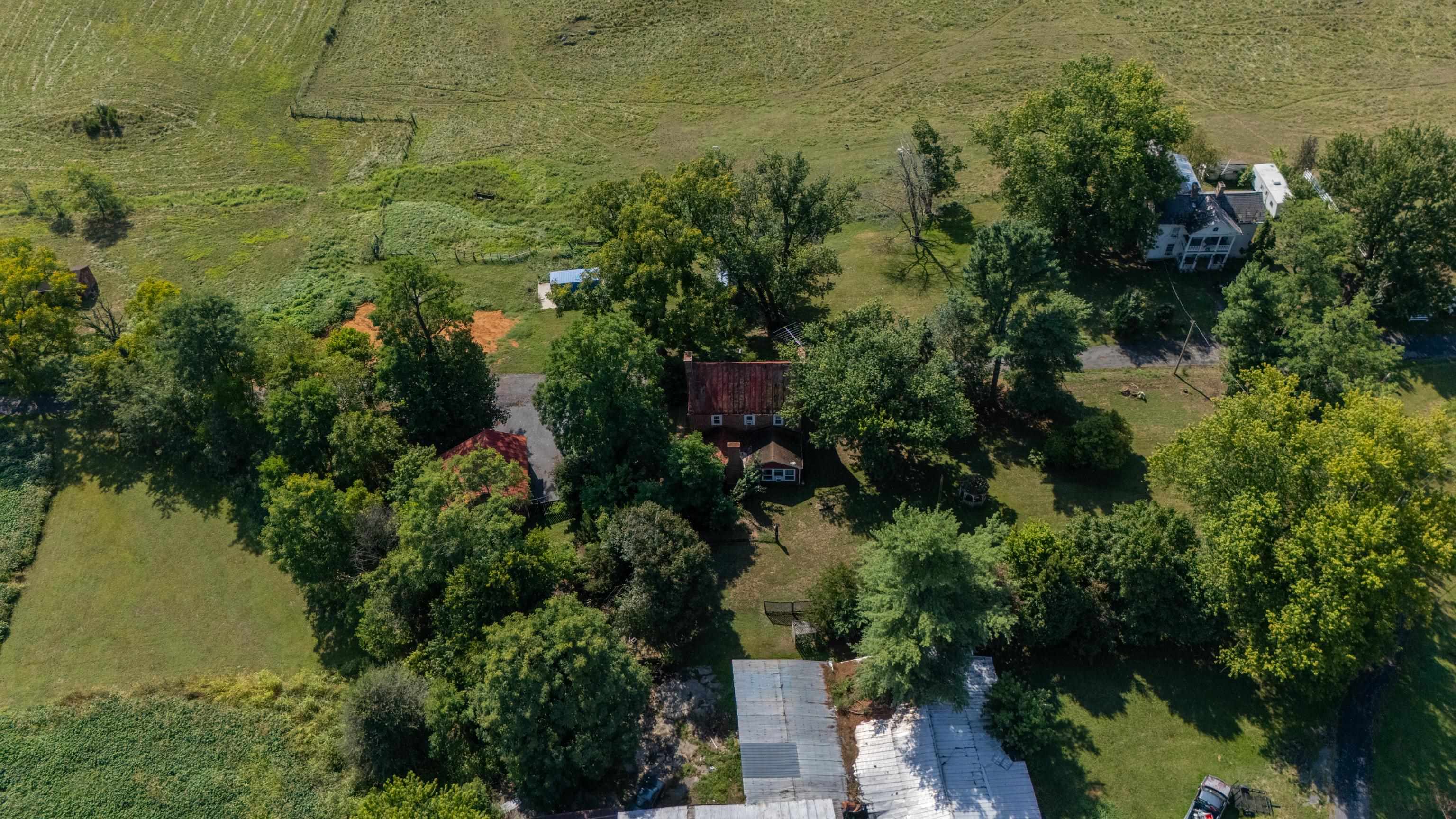 168 LAMBERT LN, WAYNESBORO, Virginia 22980, 3 Bedrooms Bedrooms, ,1 BathroomBathrooms,Residential,168 LAMBERT LN,682019 MLS # 682019