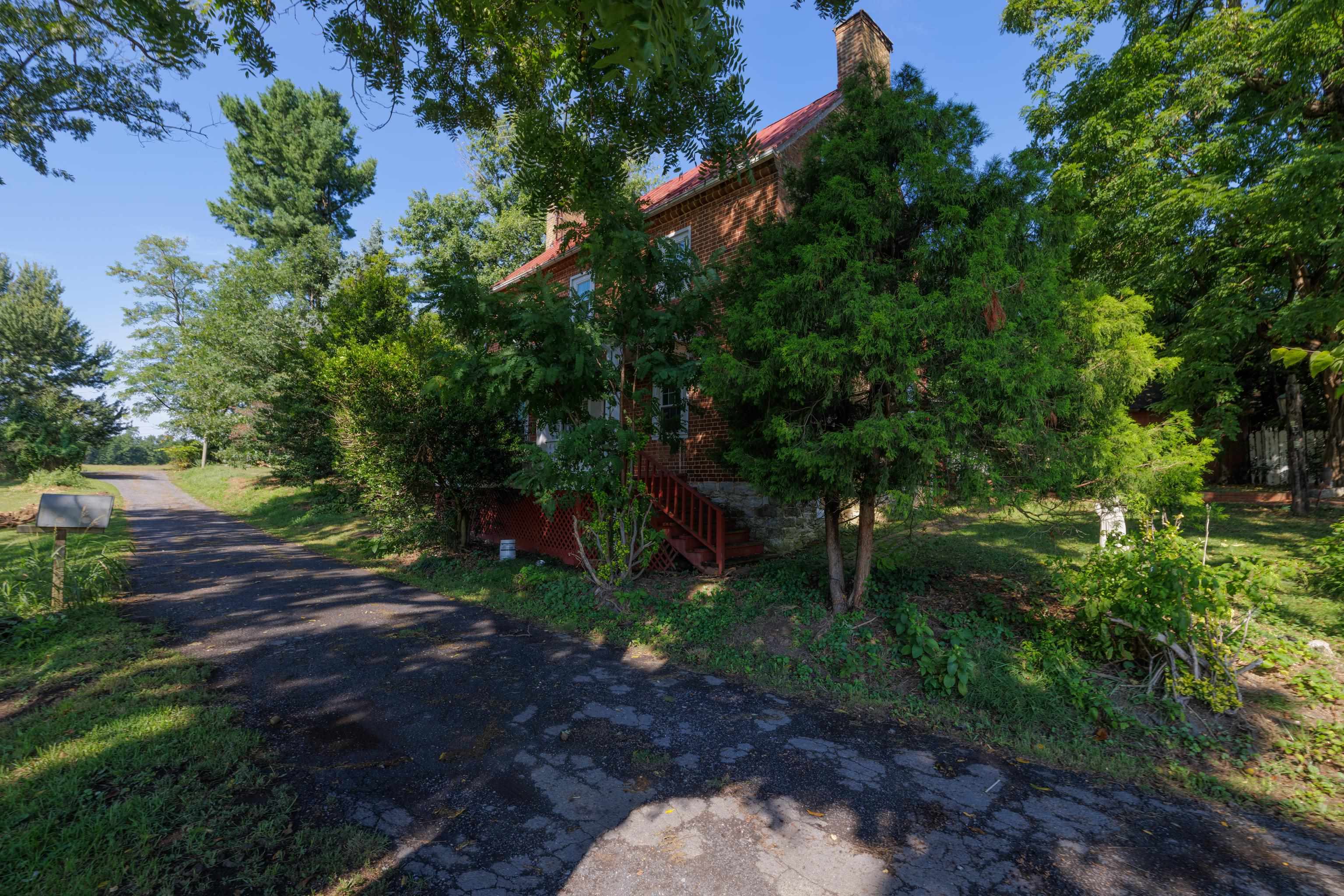 168 LAMBERT LN, WAYNESBORO, Virginia 22980, 3 Bedrooms Bedrooms, ,1 BathroomBathrooms,Residential,168 LAMBERT LN,682019 MLS # 682019