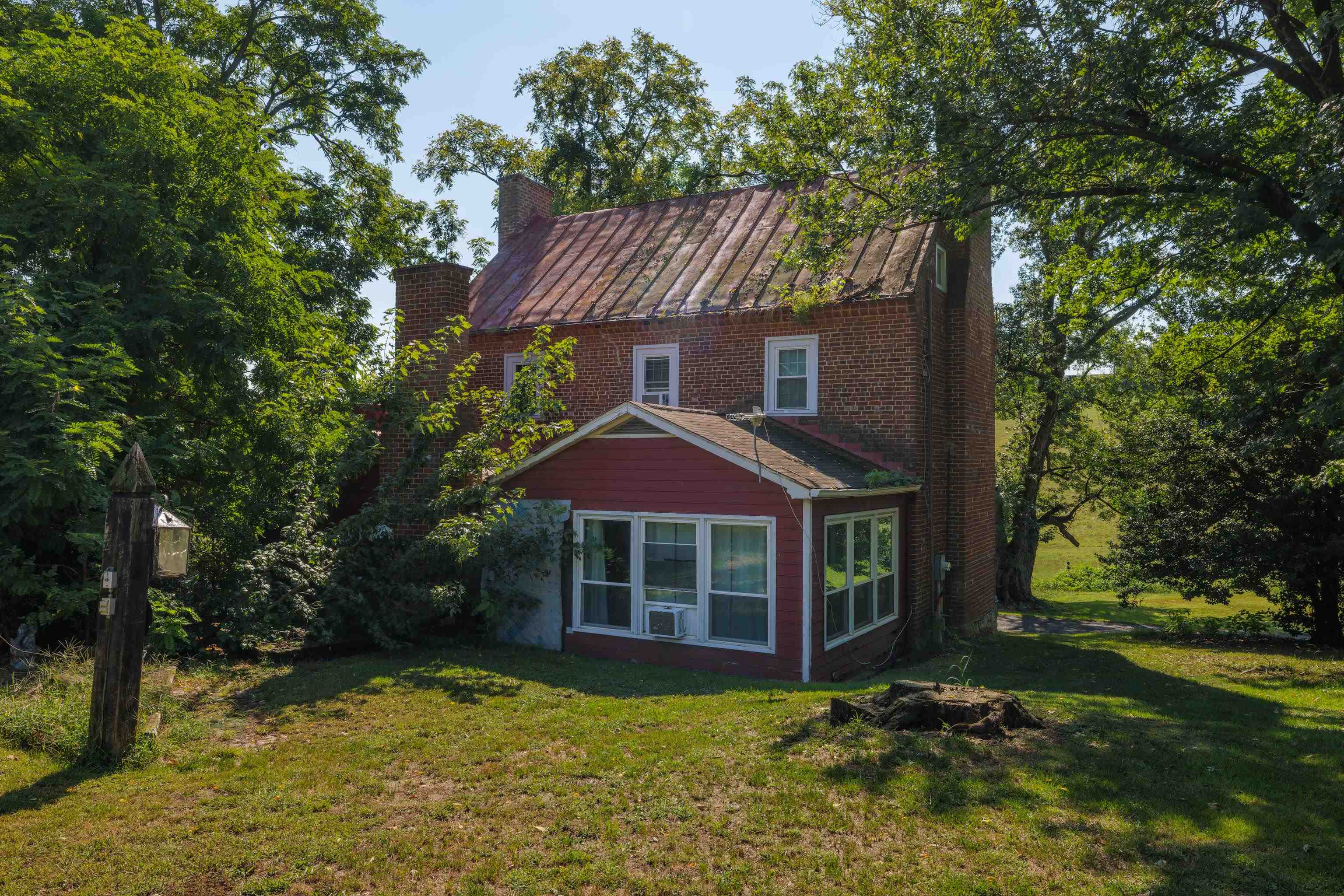 168 LAMBERT LN, WAYNESBORO, Virginia 22980, 3 Bedrooms Bedrooms, ,1 BathroomBathrooms,Residential,168 LAMBERT LN,682019 MLS # 682019