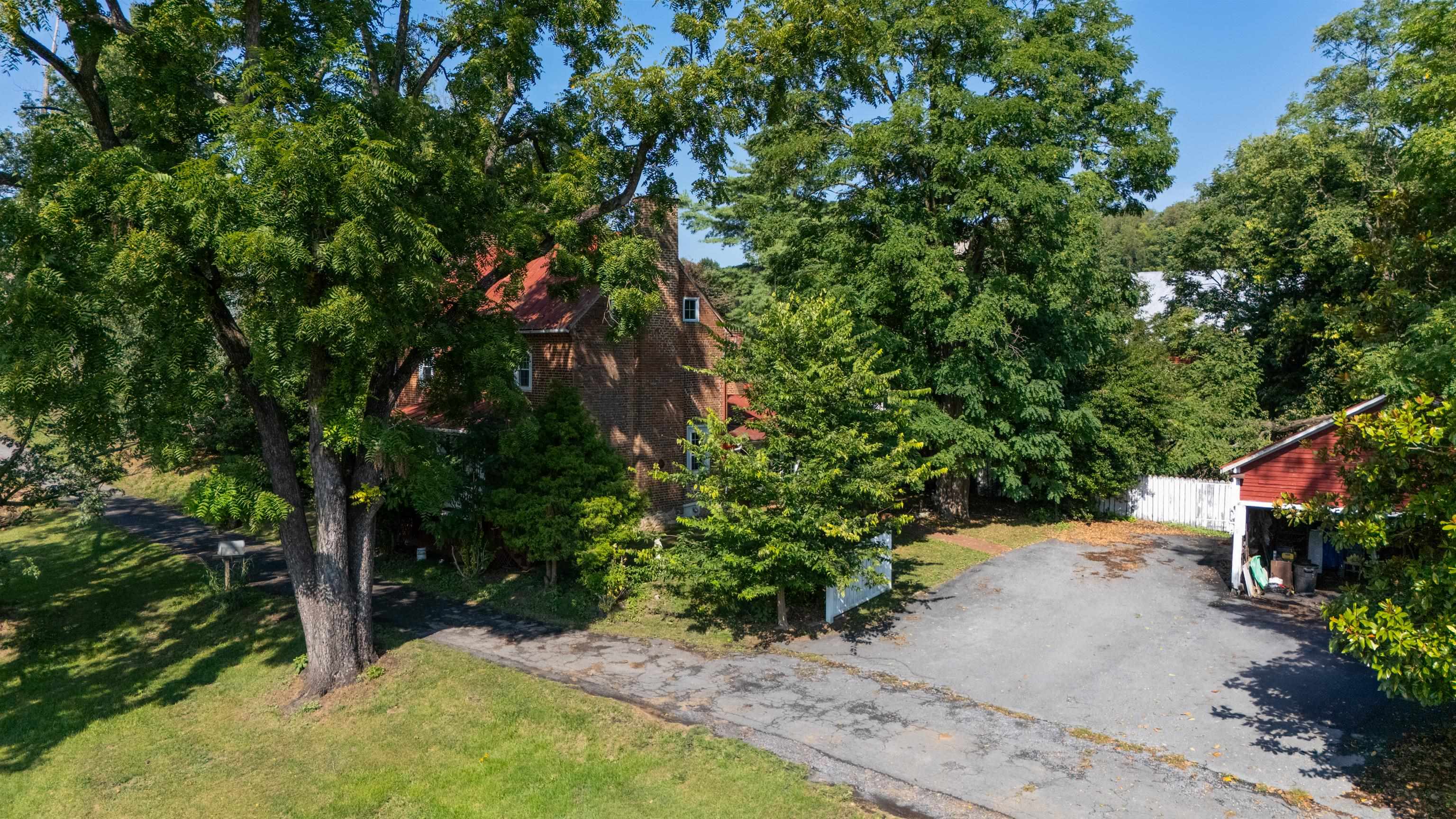 168 LAMBERT LN, WAYNESBORO, Virginia 22980, 3 Bedrooms Bedrooms, ,1 BathroomBathrooms,Residential,168 LAMBERT LN,682019 MLS # 682019