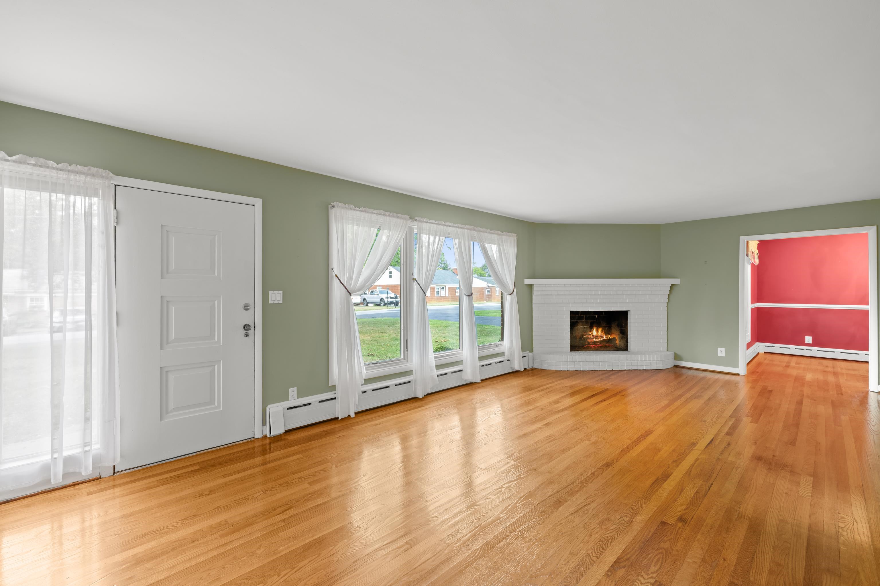 119 GREENWOOD RD, STAUNTON, Virginia 24401, 3 Bedrooms Bedrooms, ,1 BathroomBathrooms,Residential,119 GREENWOOD RD,682020 MLS # 682020