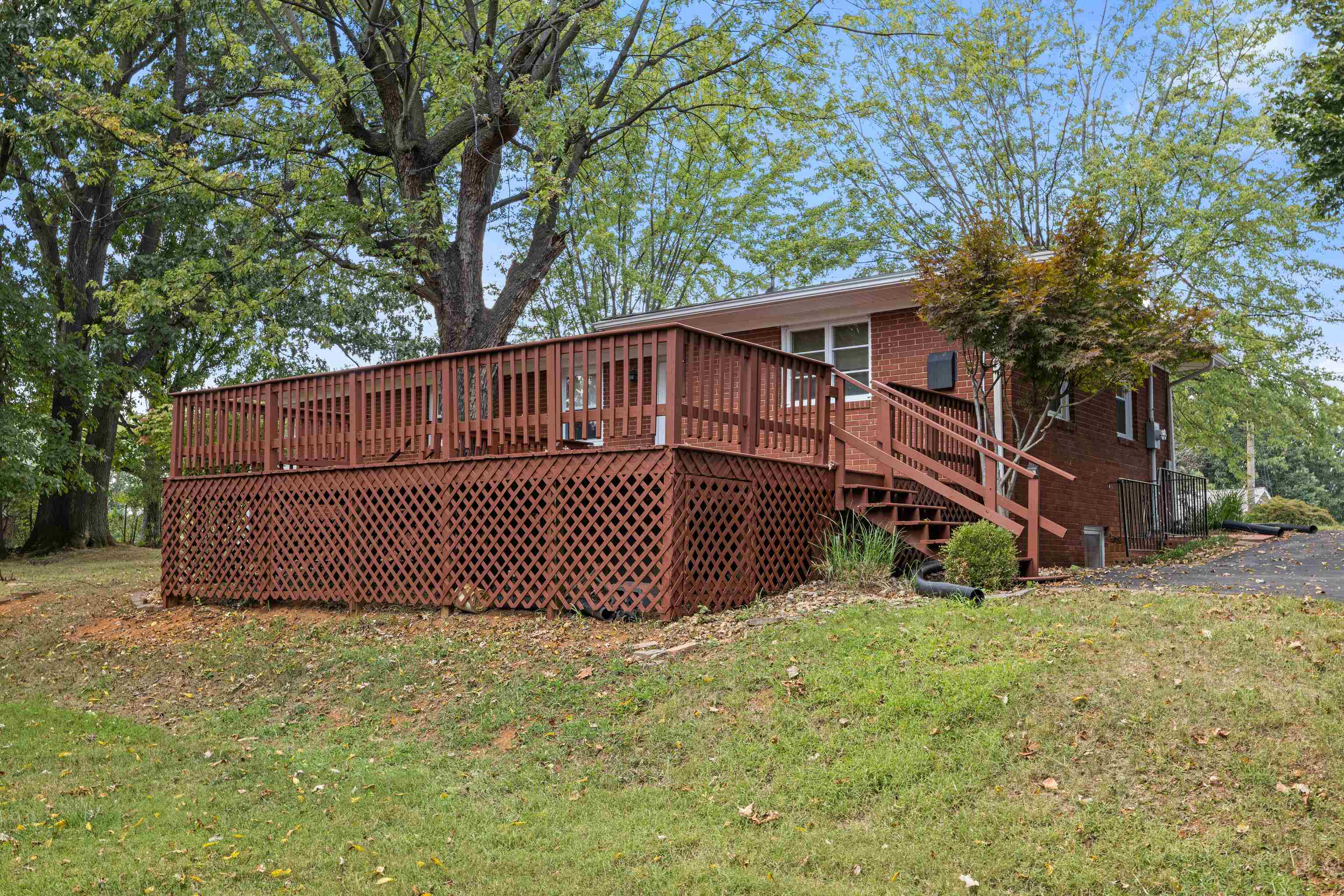 119 GREENWOOD RD, STAUNTON, Virginia 24401, 3 Bedrooms Bedrooms, ,1 BathroomBathrooms,Residential,119 GREENWOOD RD,682020 MLS # 682020