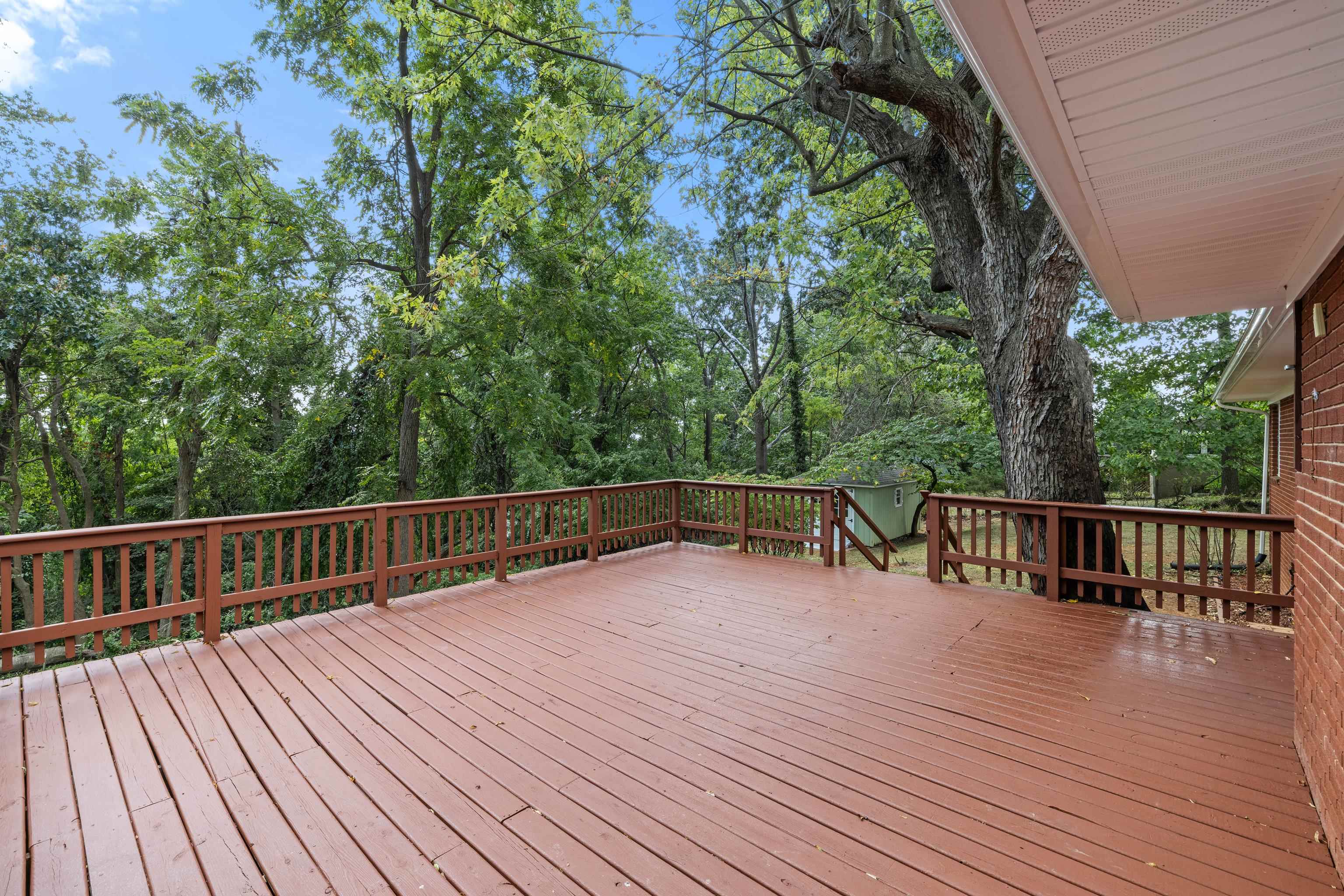 119 GREENWOOD RD, STAUNTON, Virginia 24401, 3 Bedrooms Bedrooms, ,1 BathroomBathrooms,Residential,119 GREENWOOD RD,682020 MLS # 682020
