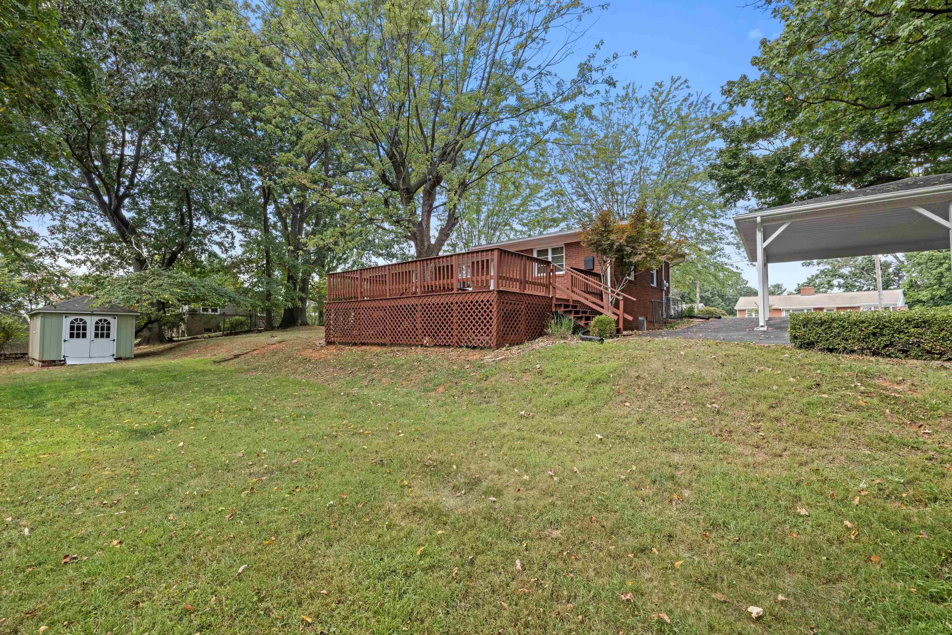 119 GREENWOOD RD, STAUNTON, Virginia 24401, 3 Bedrooms Bedrooms, ,1 BathroomBathrooms,Residential,119 GREENWOOD RD,682020 MLS # 682020