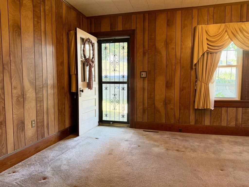 1902 FIRST ST, STAUNTON, Virginia 24401, 3 Bedrooms Bedrooms, ,1 BathroomBathrooms,Residential,1902 and 1904 First Street,1902 FIRST ST,682025 MLS # 682025