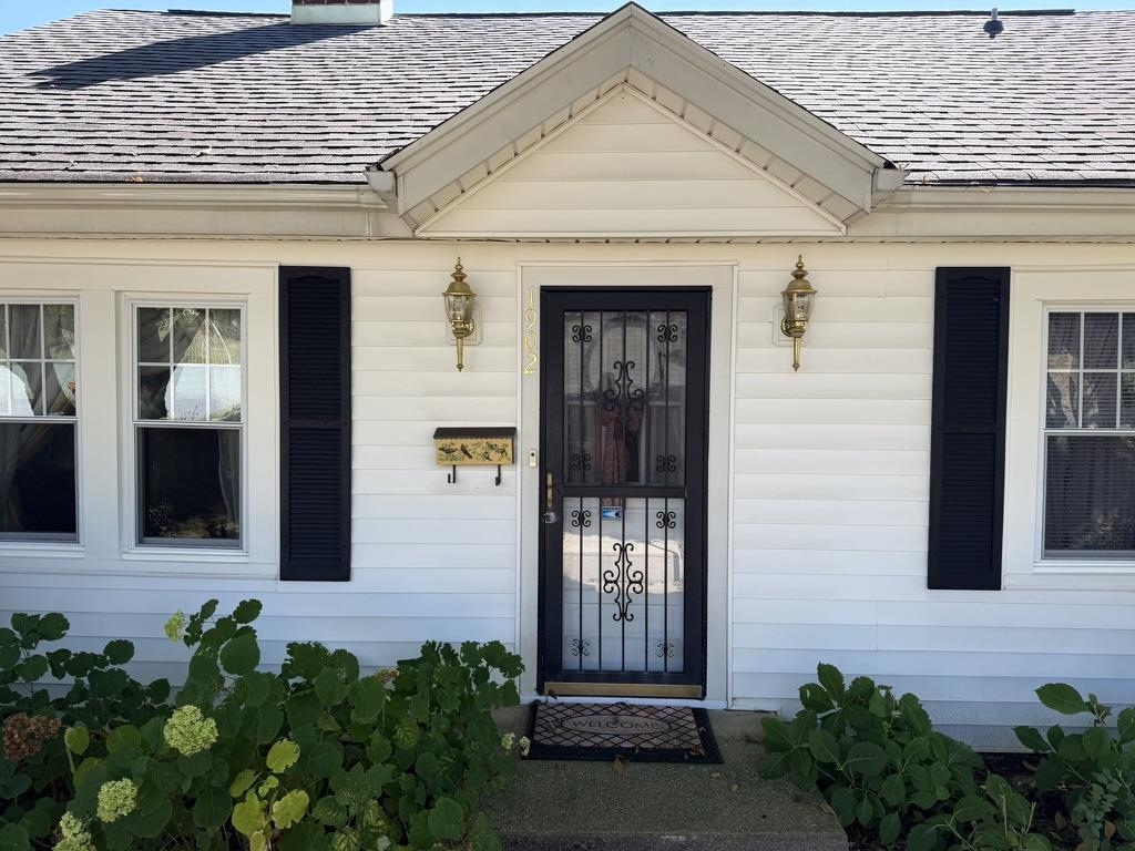 1902 FIRST ST, STAUNTON, Virginia 24401, 3 Bedrooms Bedrooms, ,1 BathroomBathrooms,Residential,1902 and 1904 First Street,1902 FIRST ST,682025 MLS # 682025