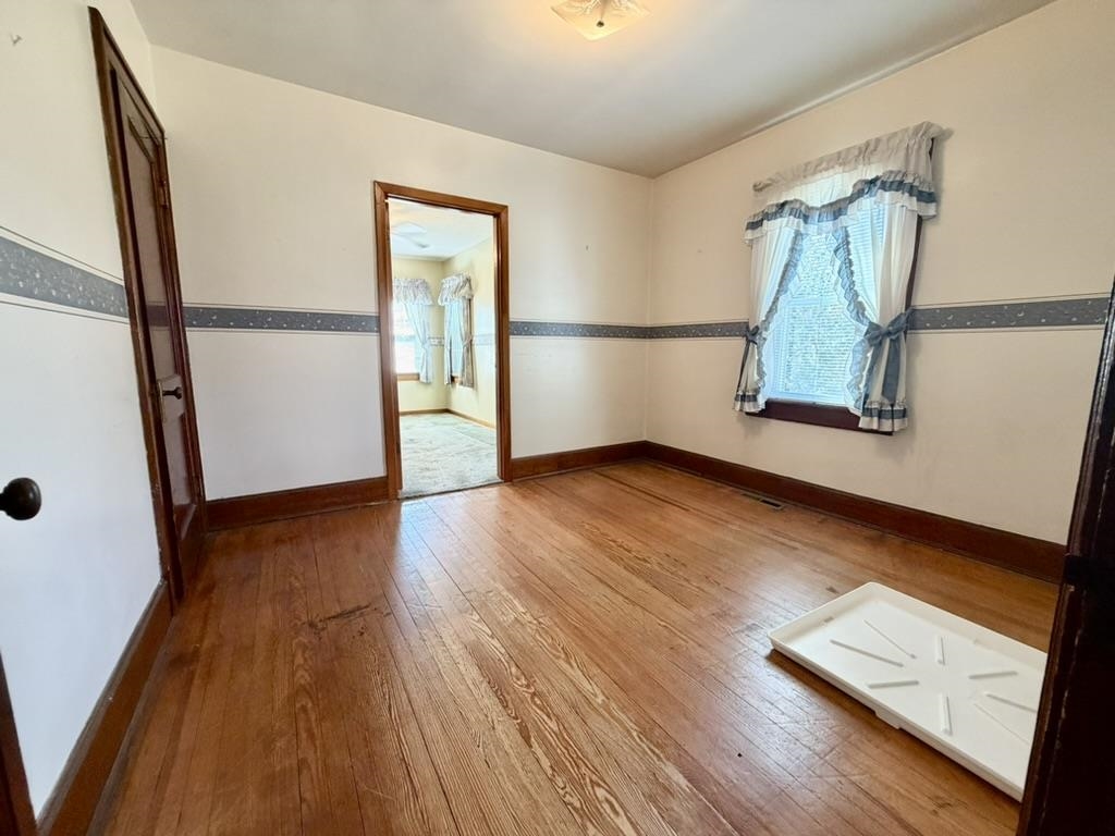 1902 FIRST ST, STAUNTON, Virginia 24401, 3 Bedrooms Bedrooms, ,1 BathroomBathrooms,Residential,1902 and 1904 First Street,1902 FIRST ST,682025 MLS # 682025