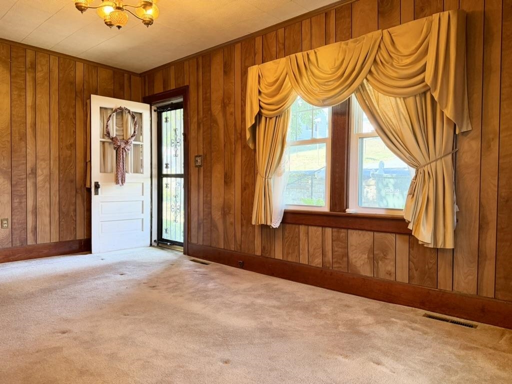 1902 FIRST ST, STAUNTON, Virginia 24401, 3 Bedrooms Bedrooms, ,1 BathroomBathrooms,Residential,1902 and 1904 First Street,1902 FIRST ST,682025 MLS # 682025