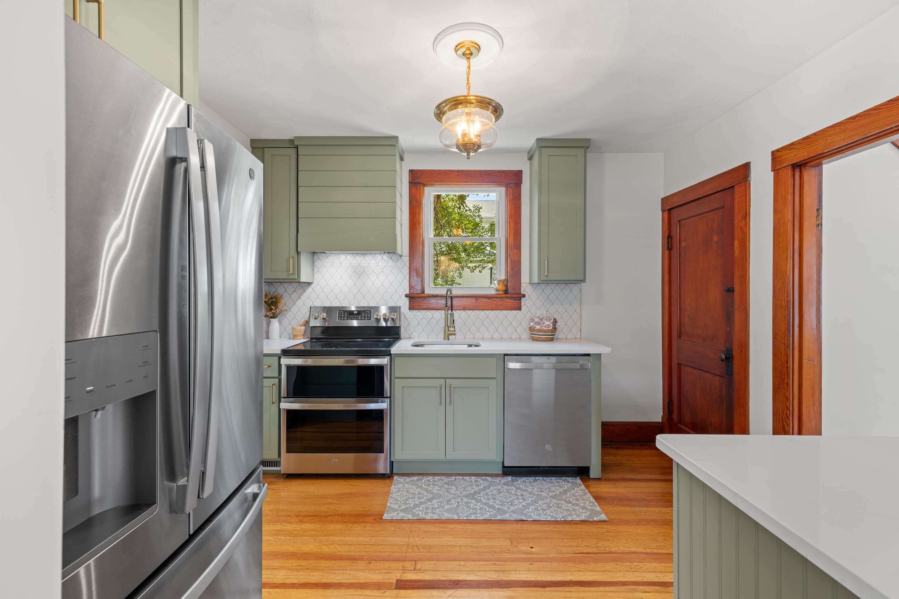 221 W PEABODY ST, STAUNTON, Virginia 24401, 3 Bedrooms Bedrooms, ,2 BathroomsBathrooms,Residential,221 W PEABODY ST,682027 MLS # 682027
