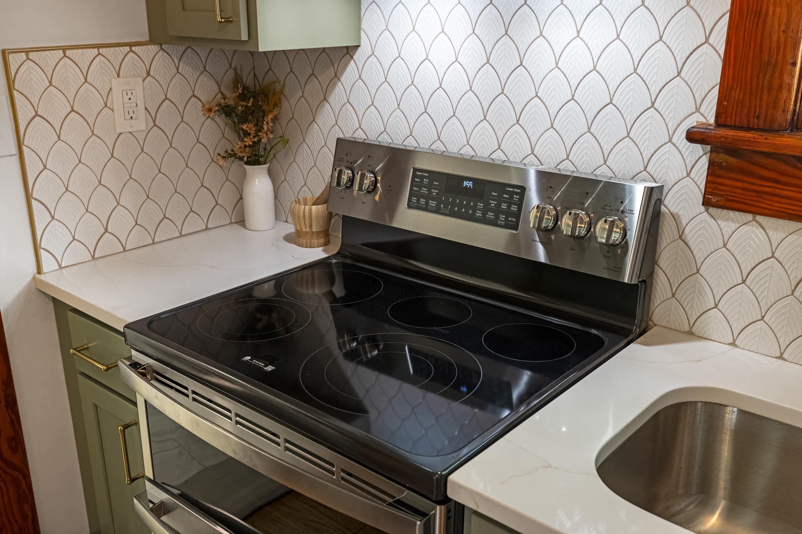 221 W PEABODY ST, STAUNTON, Virginia 24401, 3 Bedrooms Bedrooms, ,2 BathroomsBathrooms,Residential,221 W PEABODY ST,682027 MLS # 682027