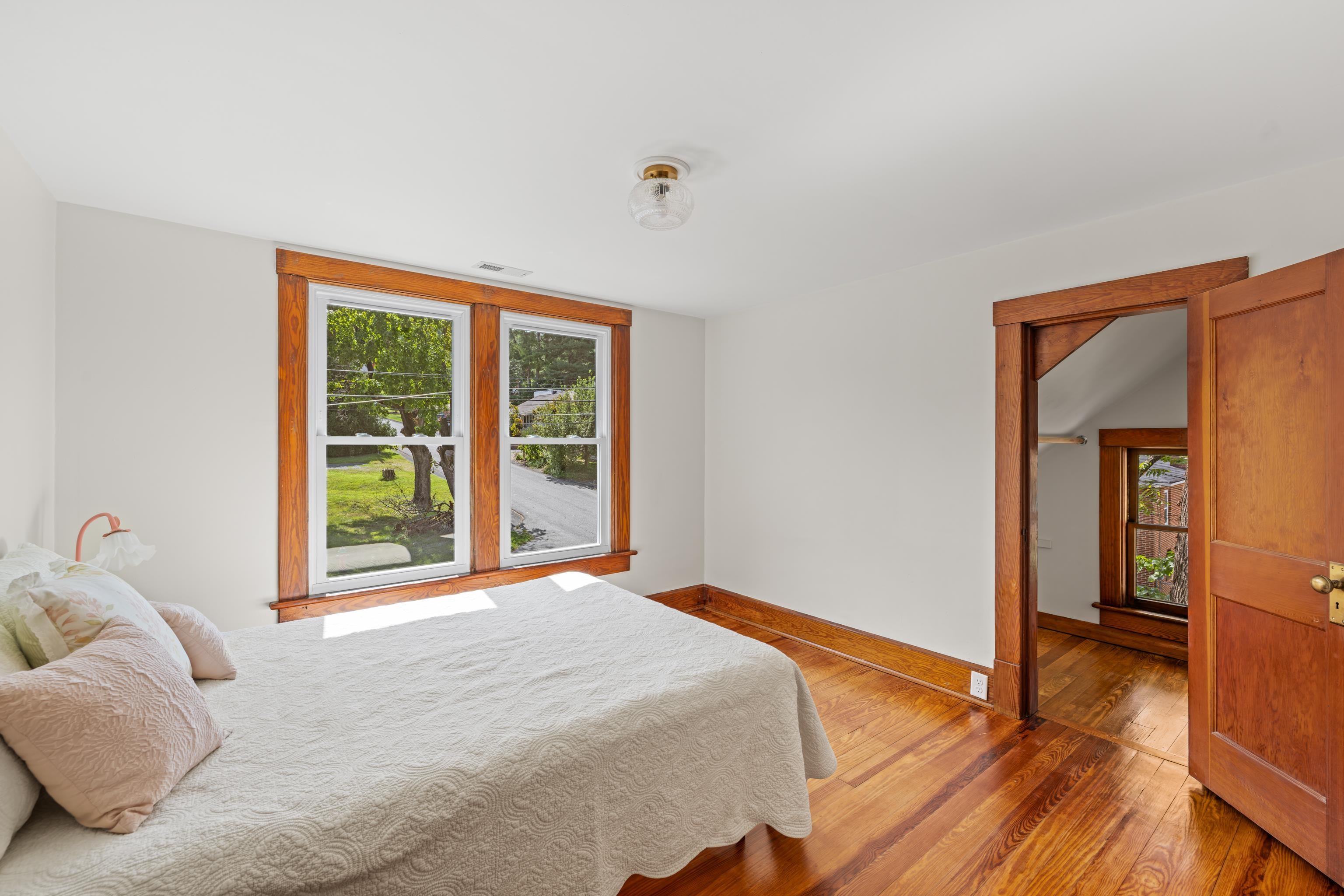 221 W PEABODY ST, STAUNTON, Virginia 24401, 3 Bedrooms Bedrooms, ,2 BathroomsBathrooms,Residential,221 W PEABODY ST,682027 MLS # 682027