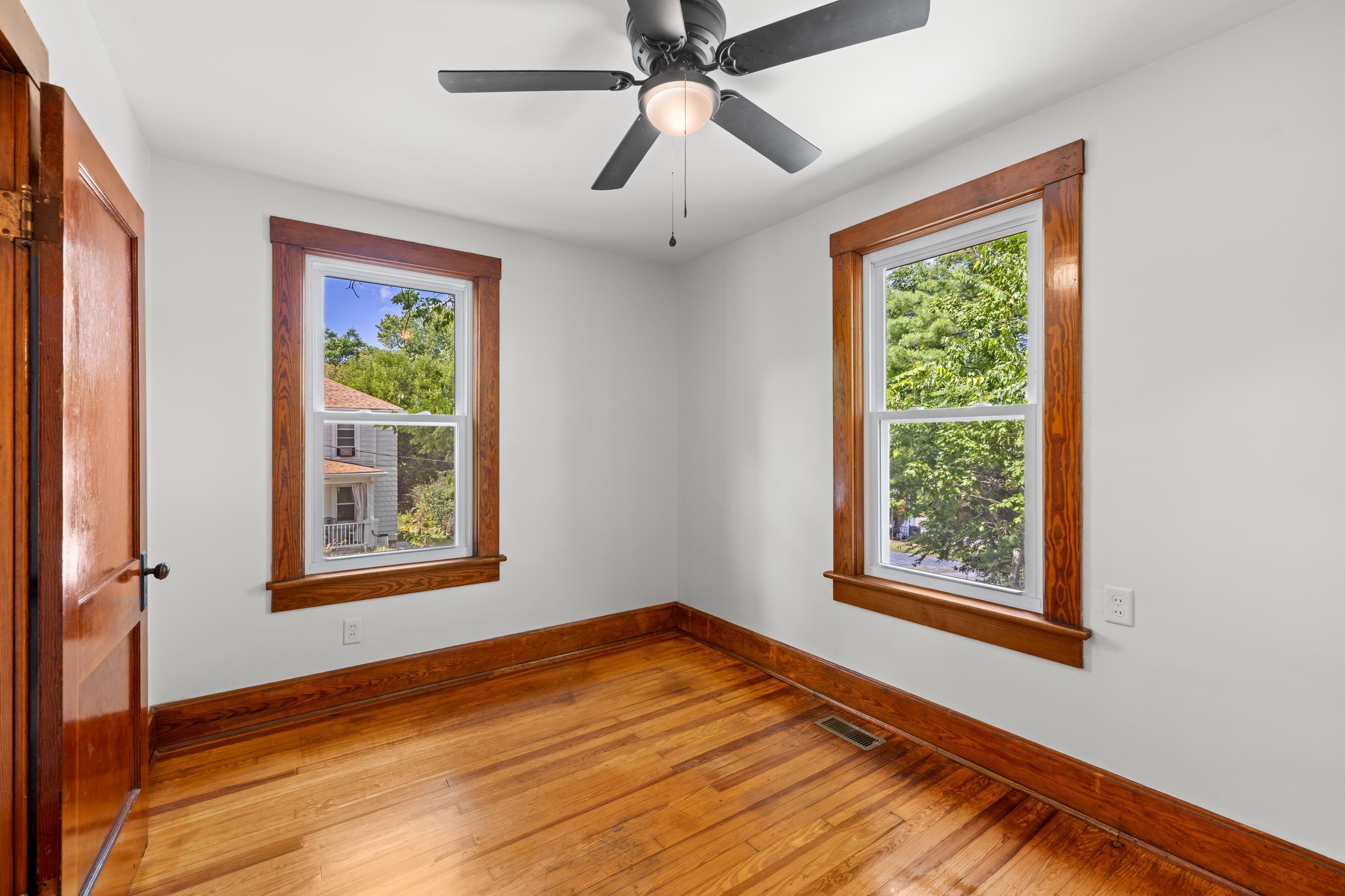 221 W PEABODY ST, STAUNTON, Virginia 24401, 3 Bedrooms Bedrooms, ,2 BathroomsBathrooms,Residential,221 W PEABODY ST,682027 MLS # 682027