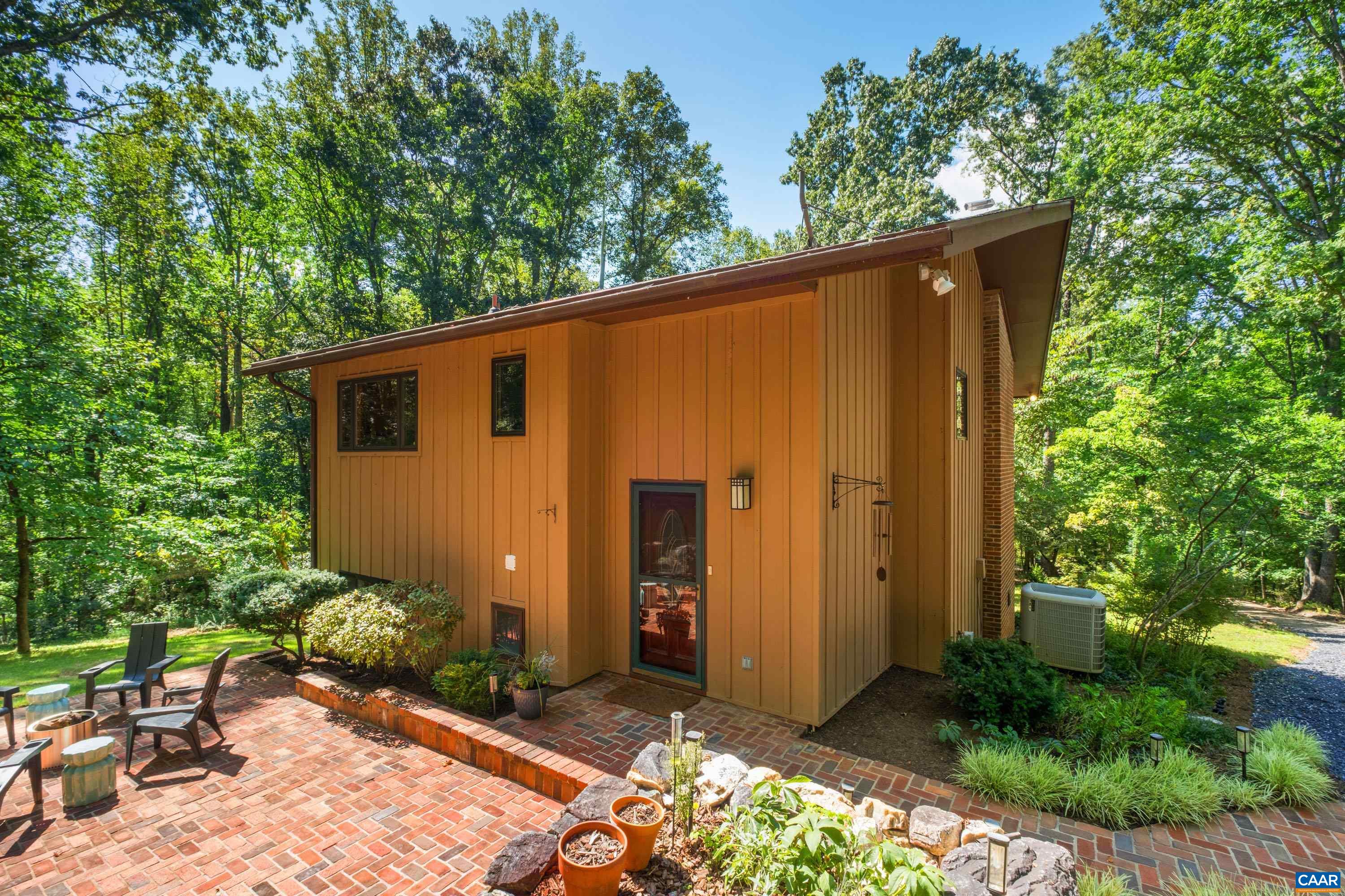 210 TURKS MOUNTAIN TRL, AFTON, Virginia 22920, 3 Bedrooms Bedrooms, ,1 BathroomBathrooms,Residential,210 TURKS MOUNTAIN TRL,682029 MLS # 682029