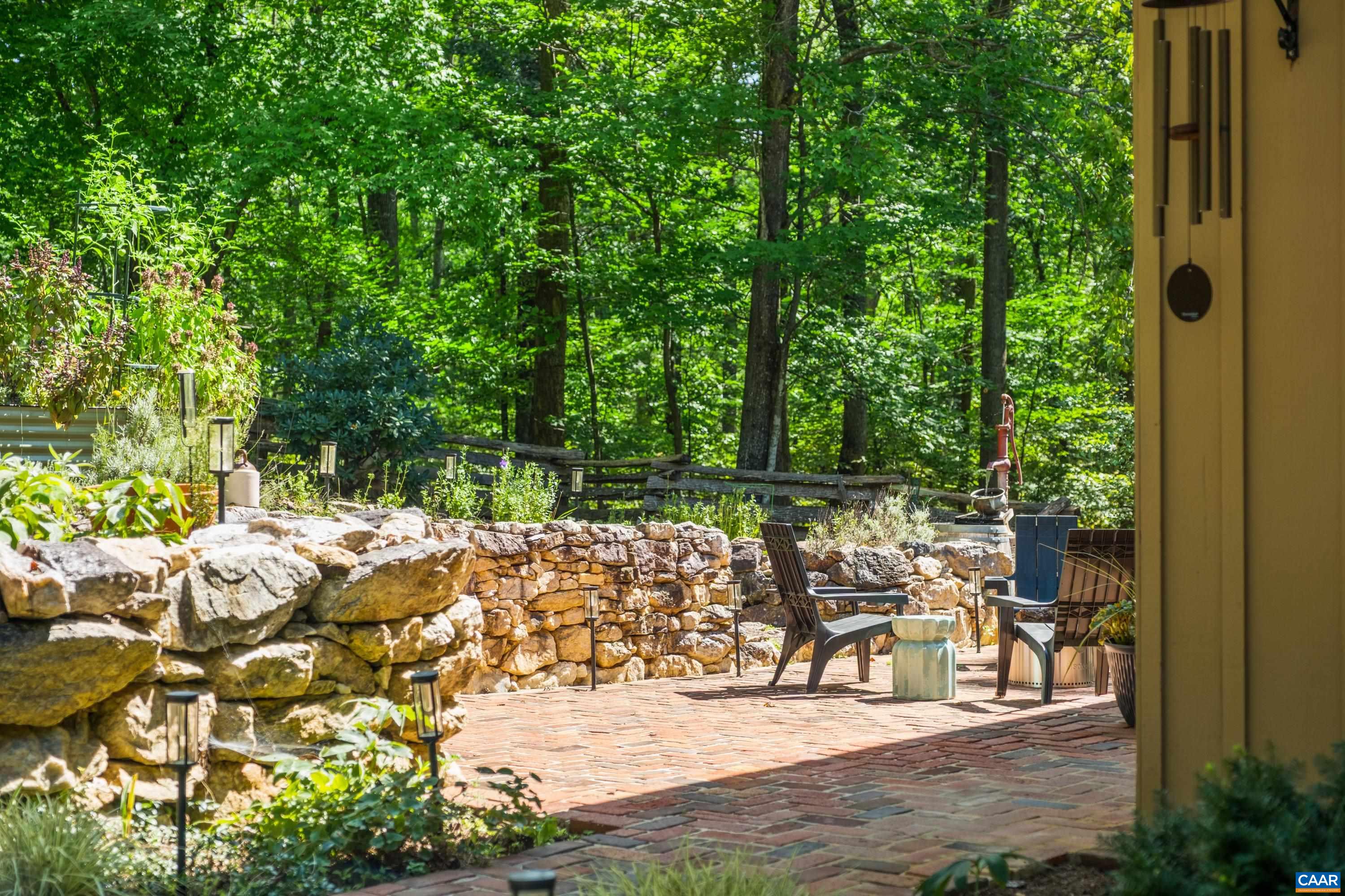 210 TURKS MOUNTAIN TRL, AFTON, Virginia 22920, 3 Bedrooms Bedrooms, ,1 BathroomBathrooms,Residential,210 TURKS MOUNTAIN TRL,682029 MLS # 682029